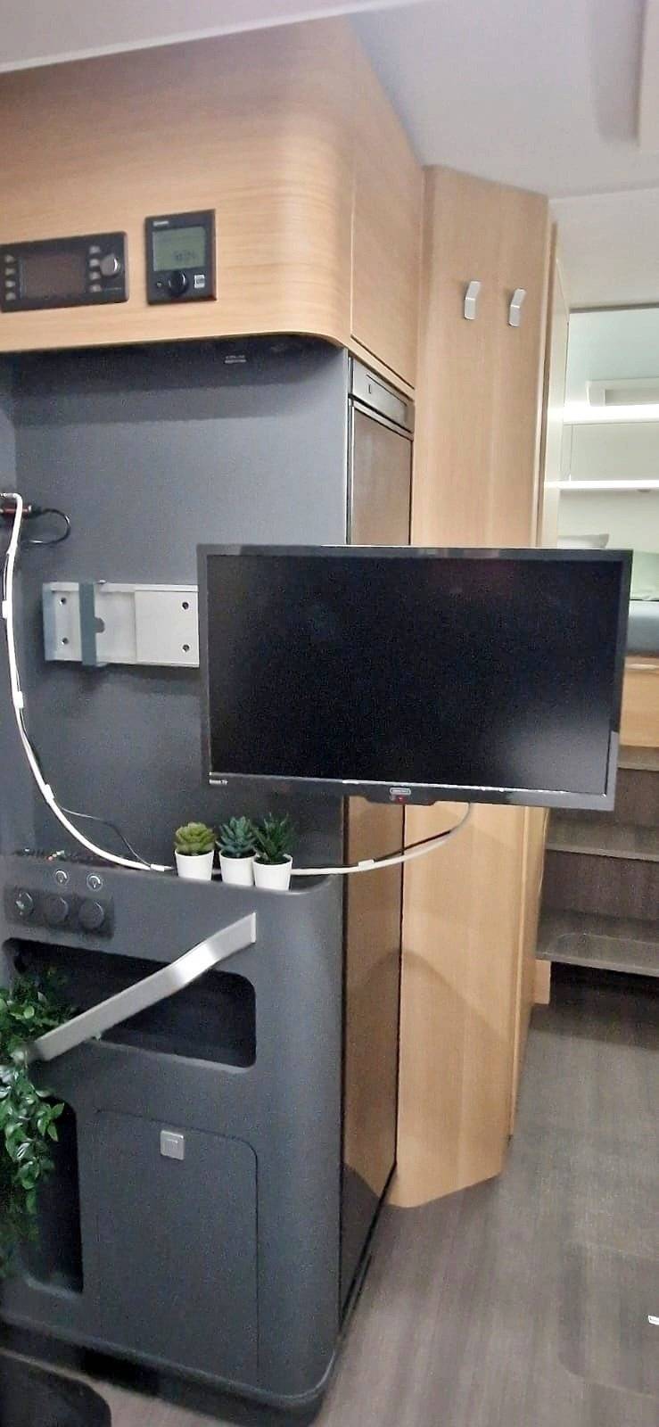 Adria Adria Matrix Axess 670 SL