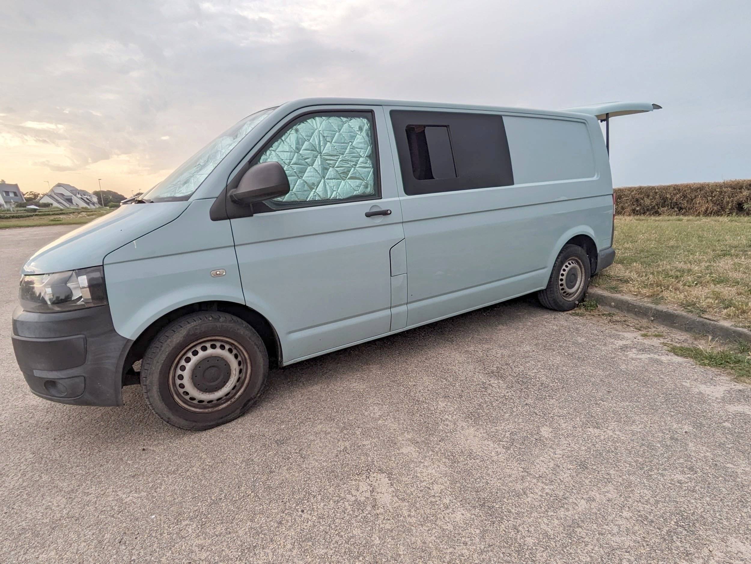 Volkswagen Transporter L2H1 2,0 l 140 ch