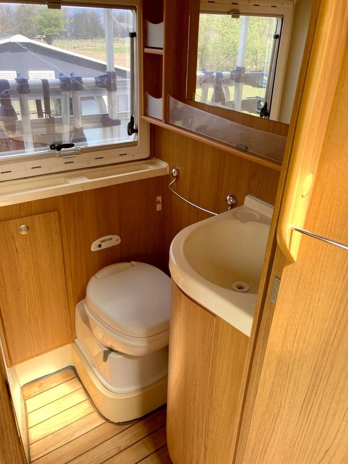 Alpes Camping-Car Ford