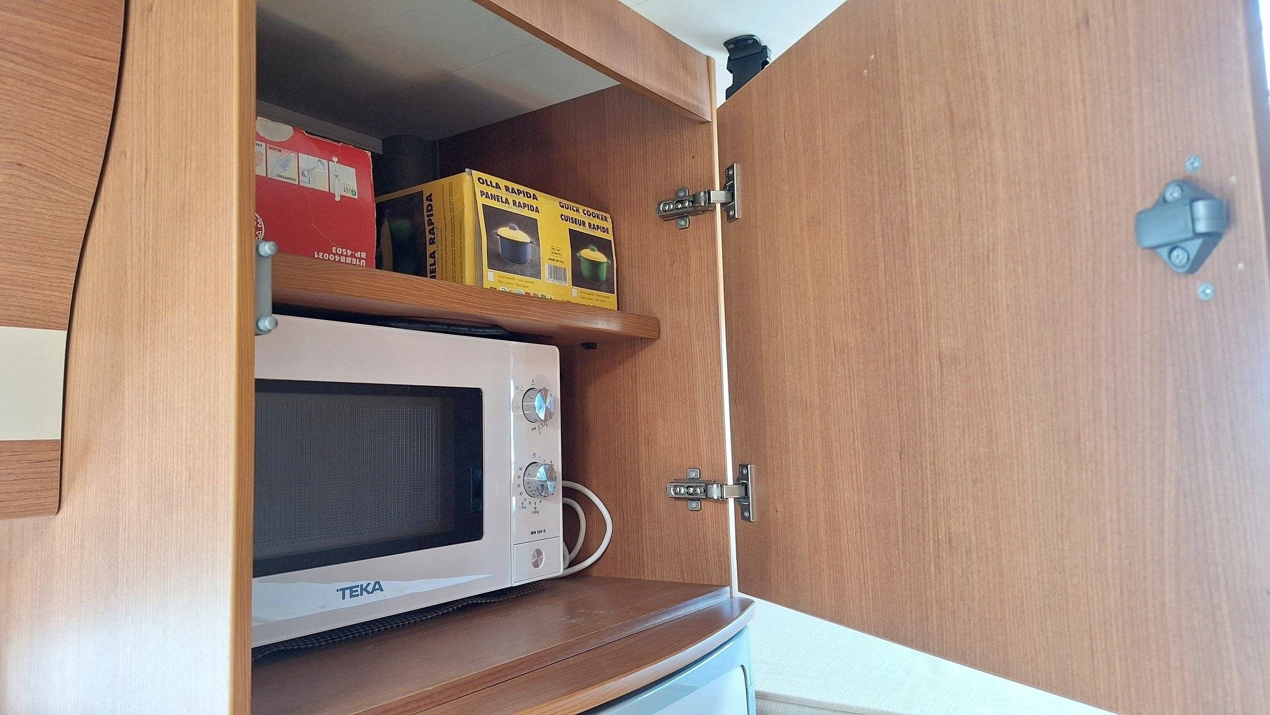 Pilote Aventura A-710