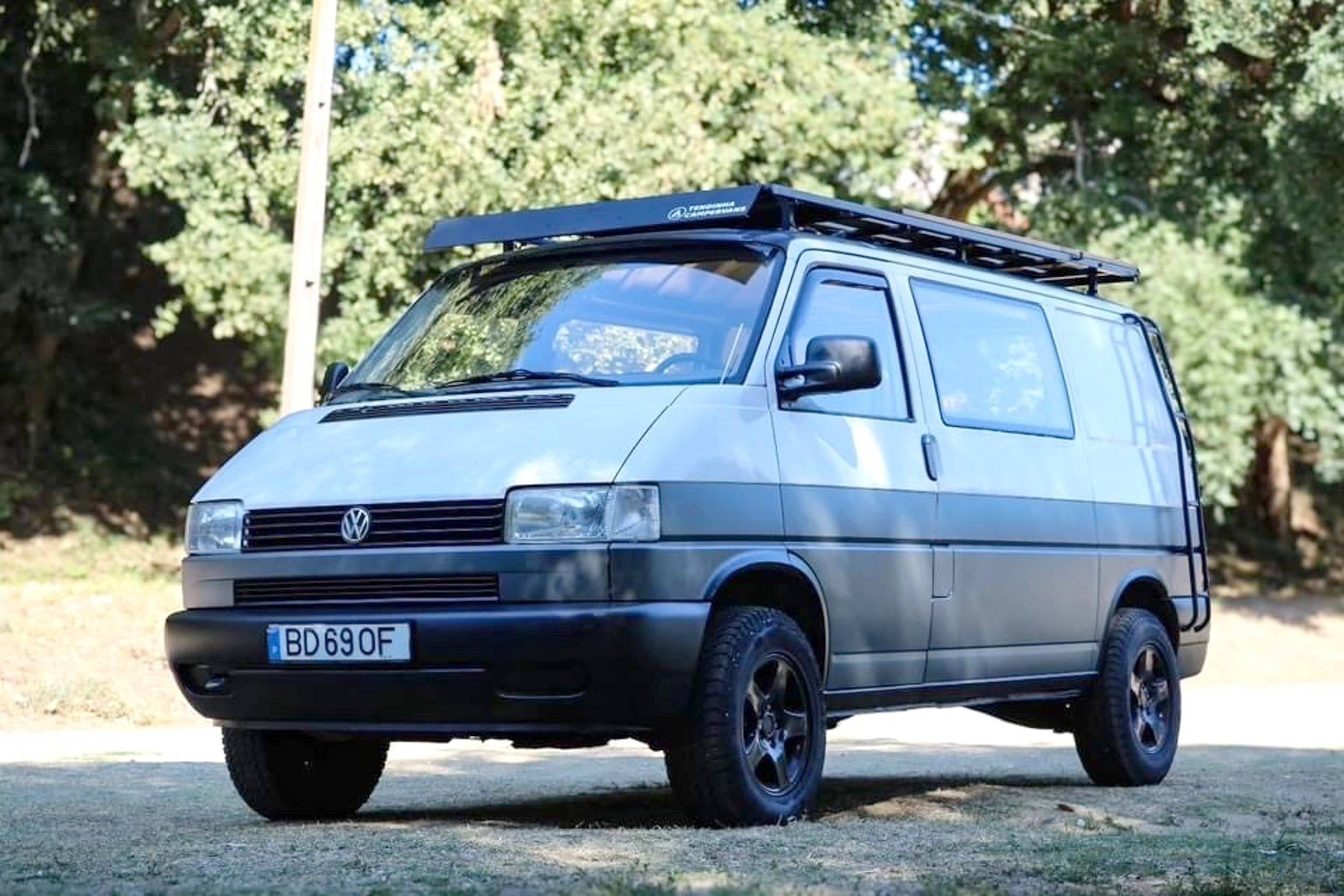 Vista del vehicle angle davanter Volkswagen - Yescapa