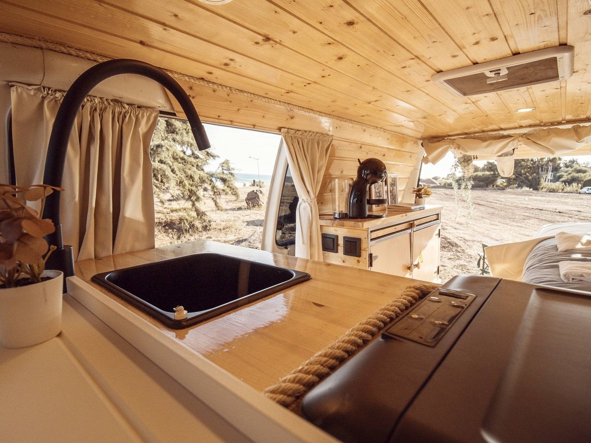 L300 Mitsubishi L300