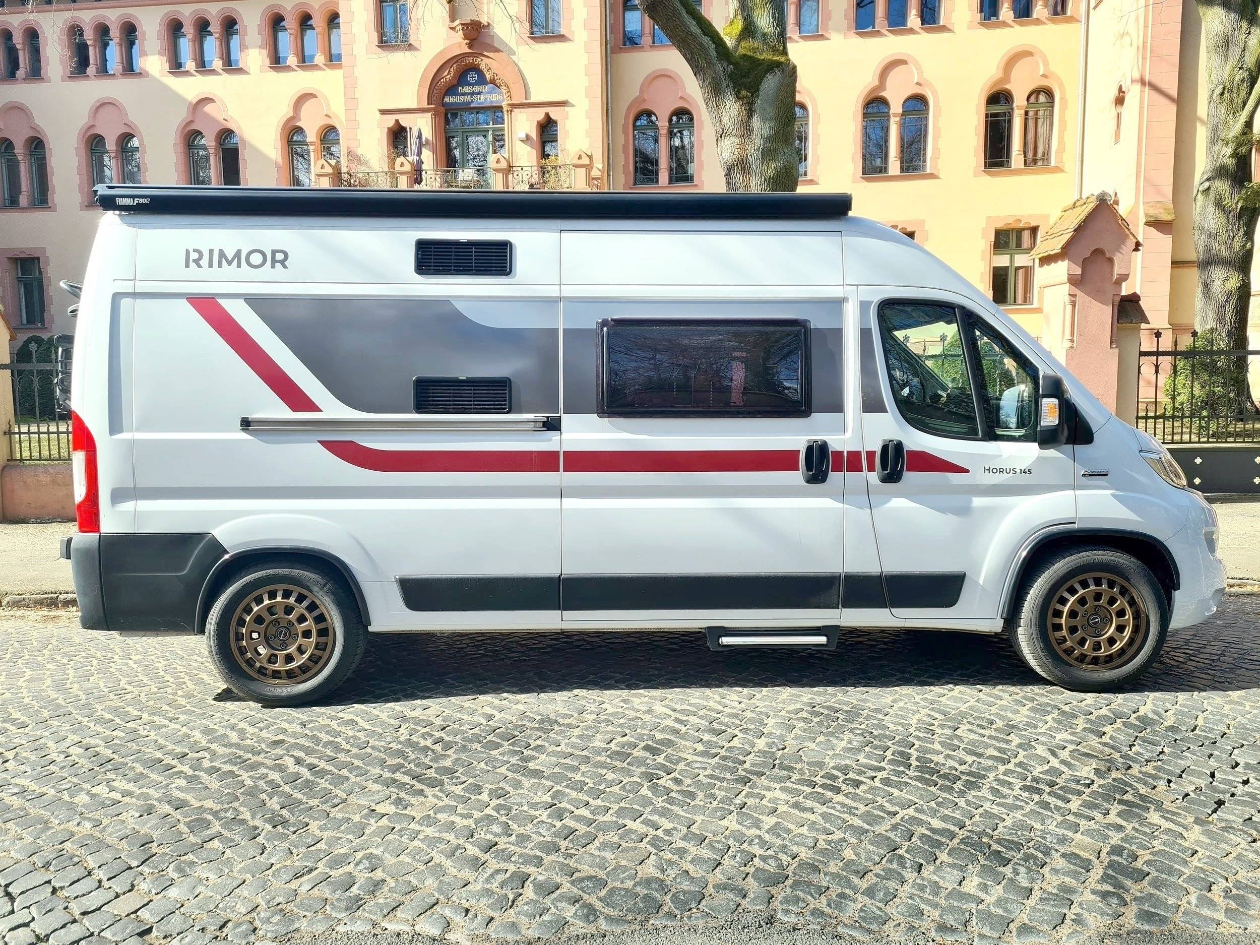 Rimor HORUS 145