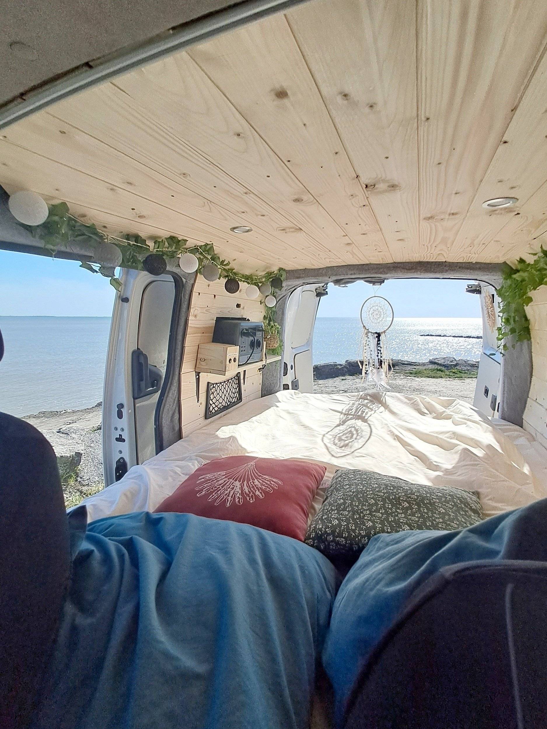 Couchages Nissan NV200 - Yescapa