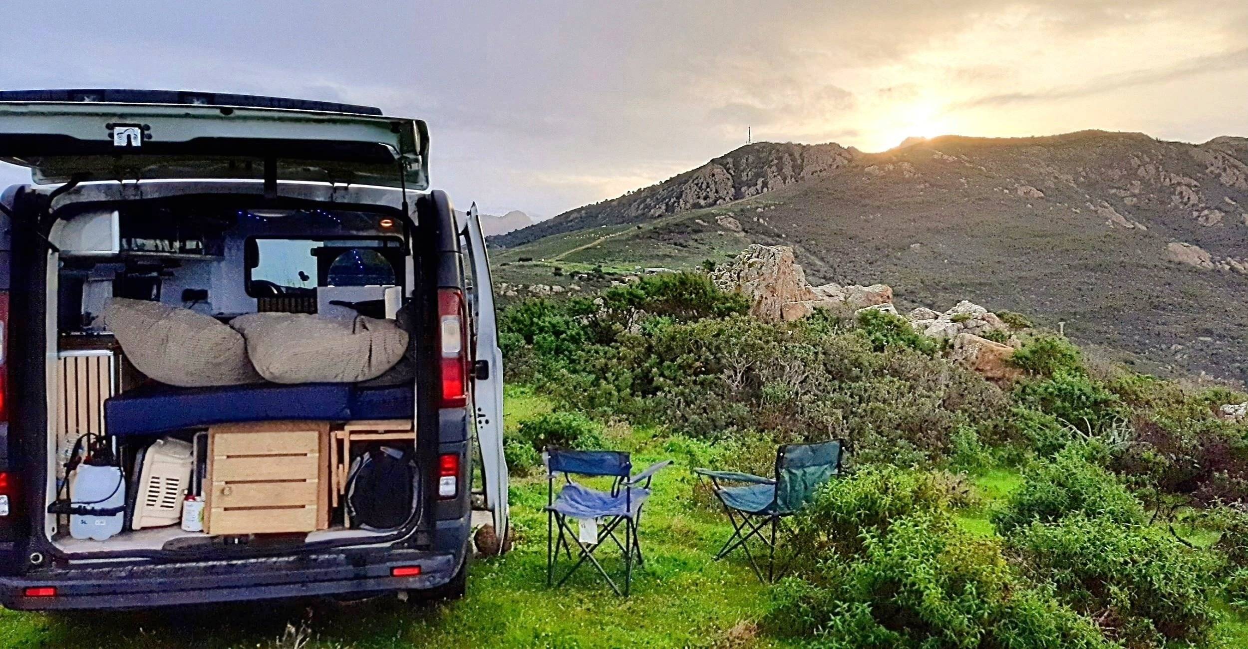 Essecke Renault Trafic Court 1,6 l DCI 120 ch - Yescapa