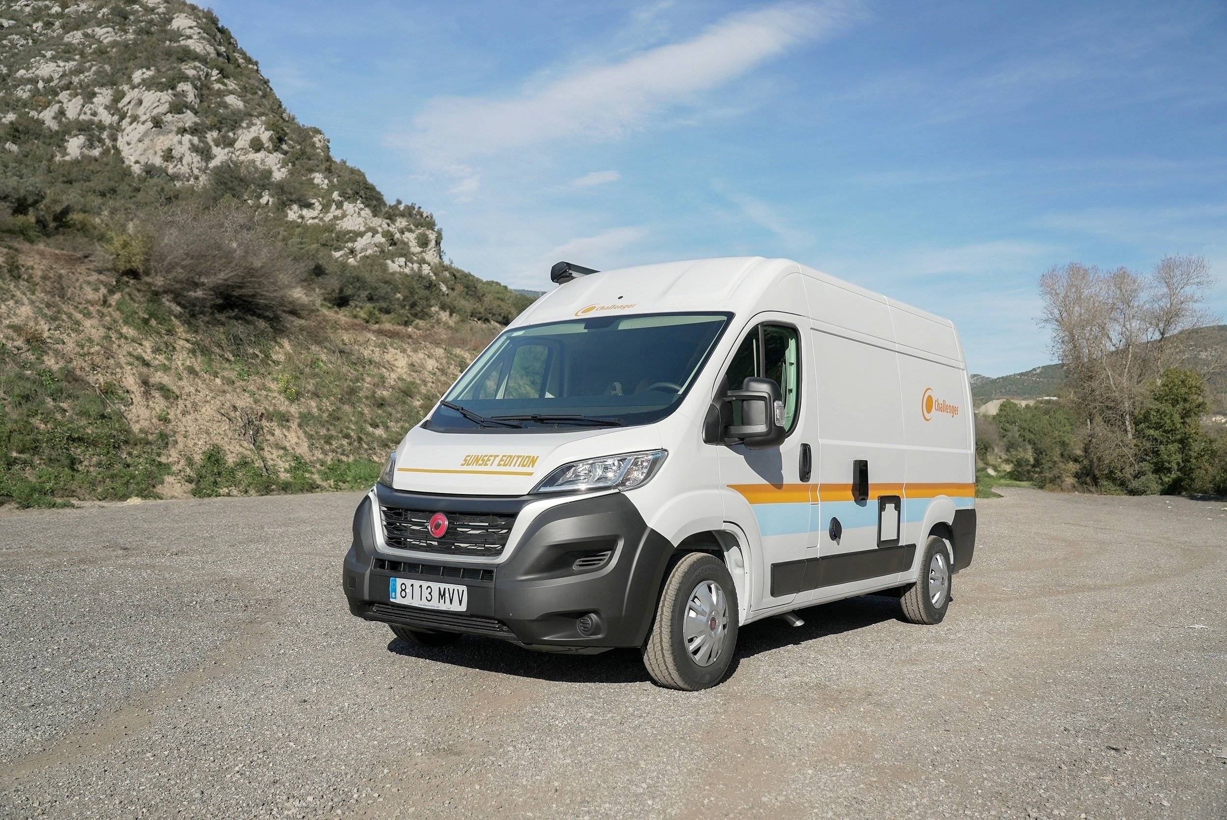 Voorkant 3/4 Fiat Fiat ducato - Yescapa