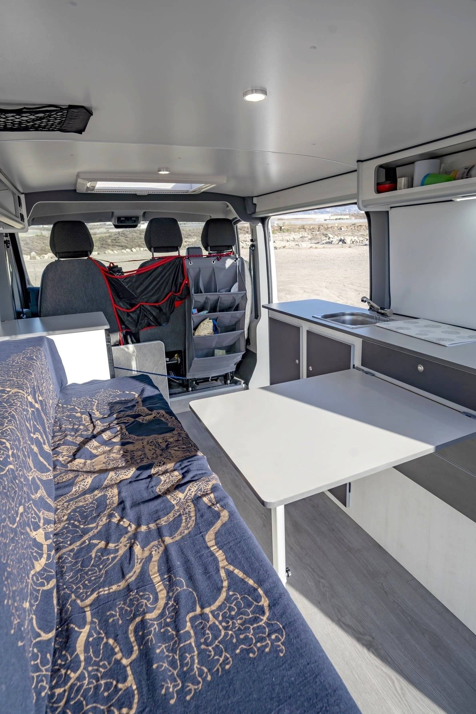Coin repas Peugeot  Boxer L1H1 - Yescapa
