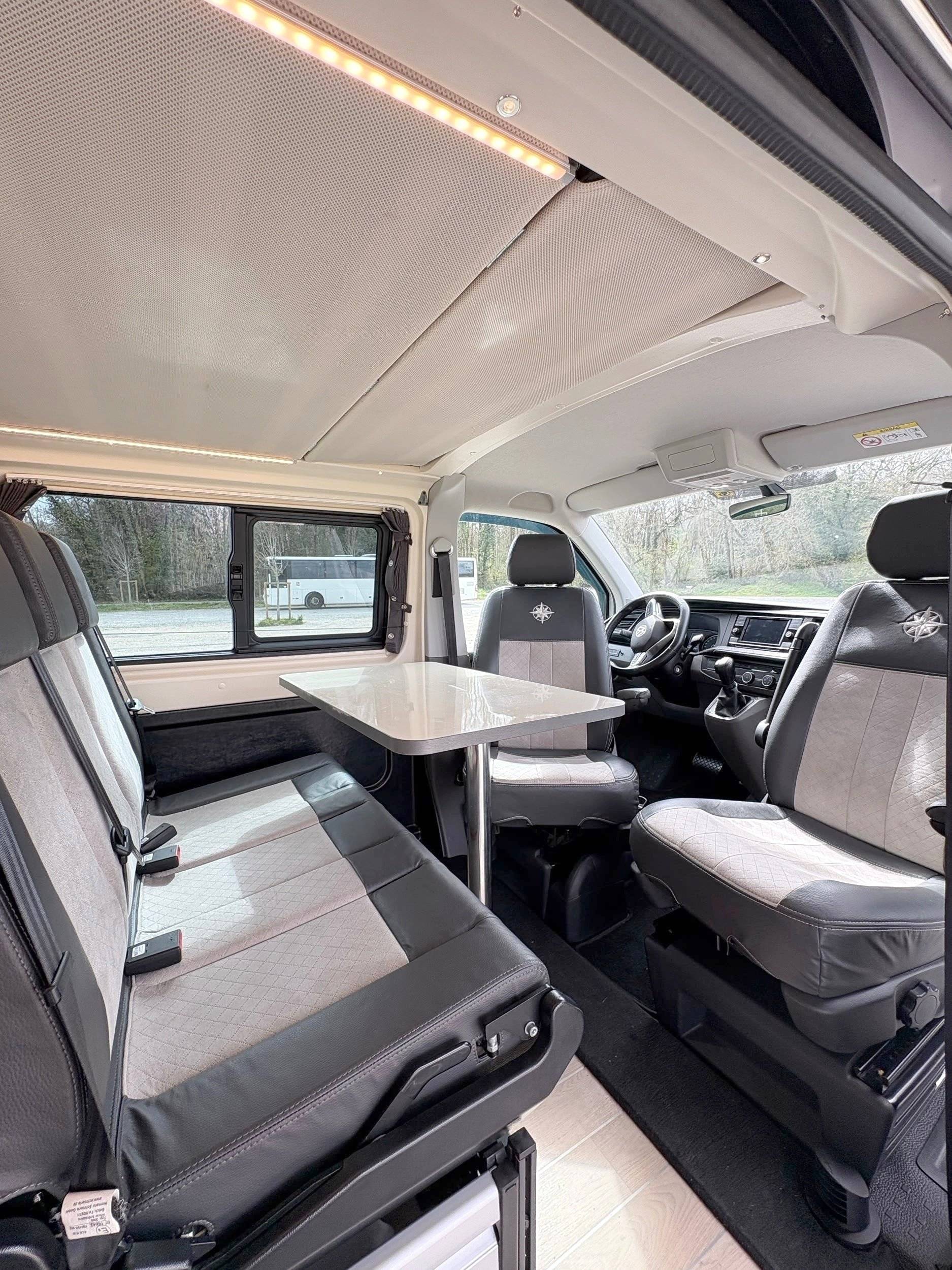 Coin repas Volkswagen T6 2 l TDI 150 ch - Yescapa