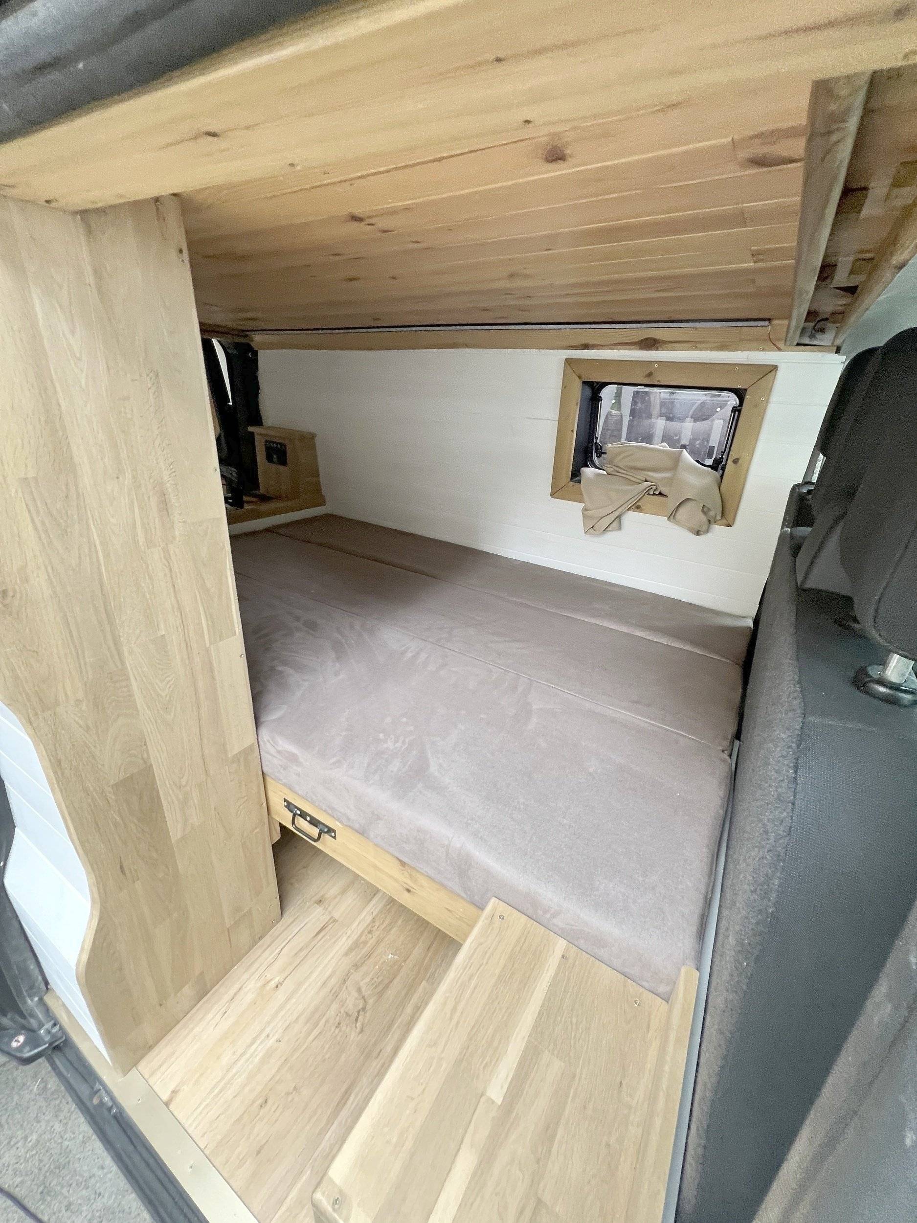 Berth Ford Ford Transit Custom - Yescapa