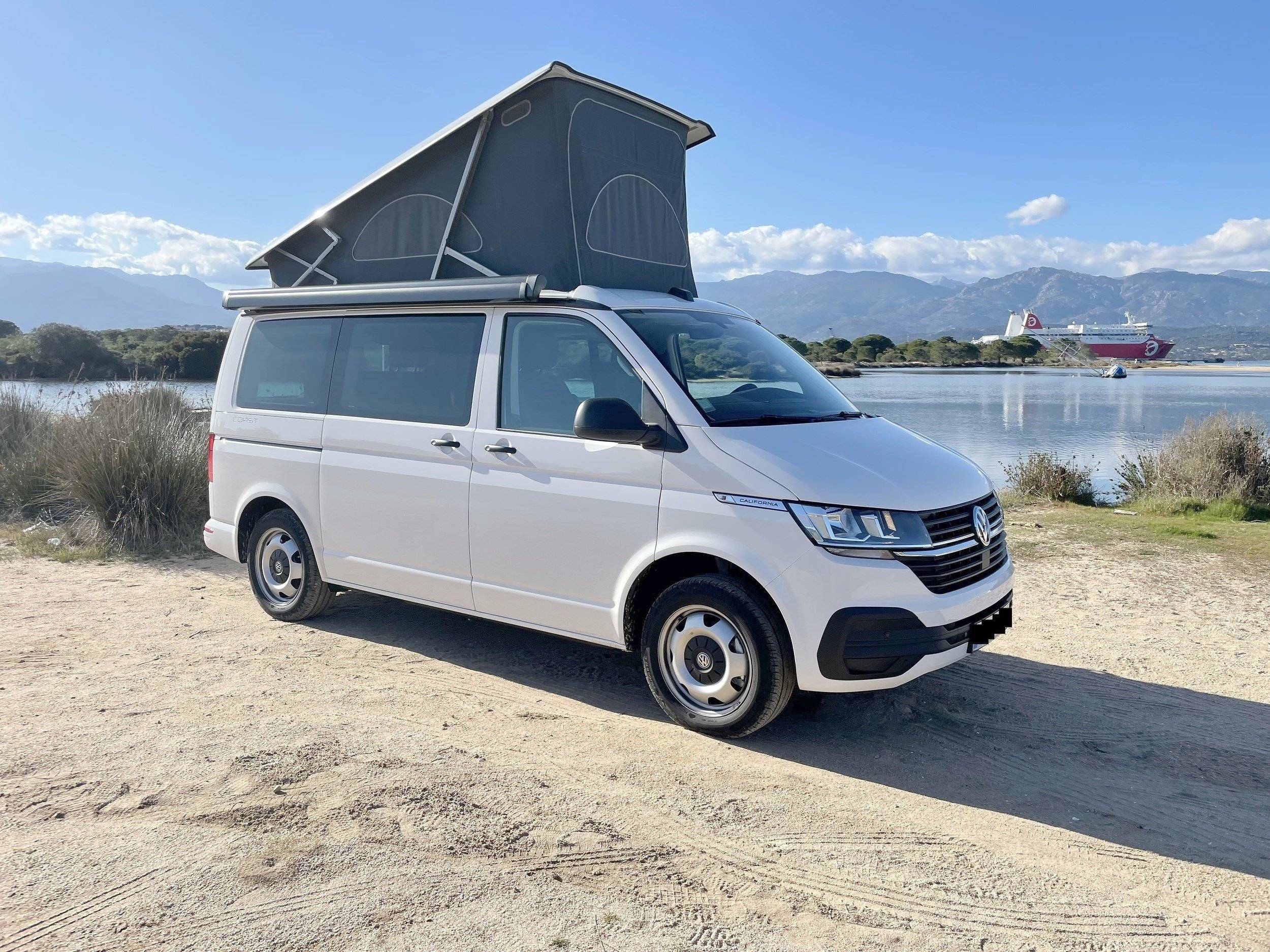 Location Camper Figari Volkswagen California Confort 46896 Yescapa