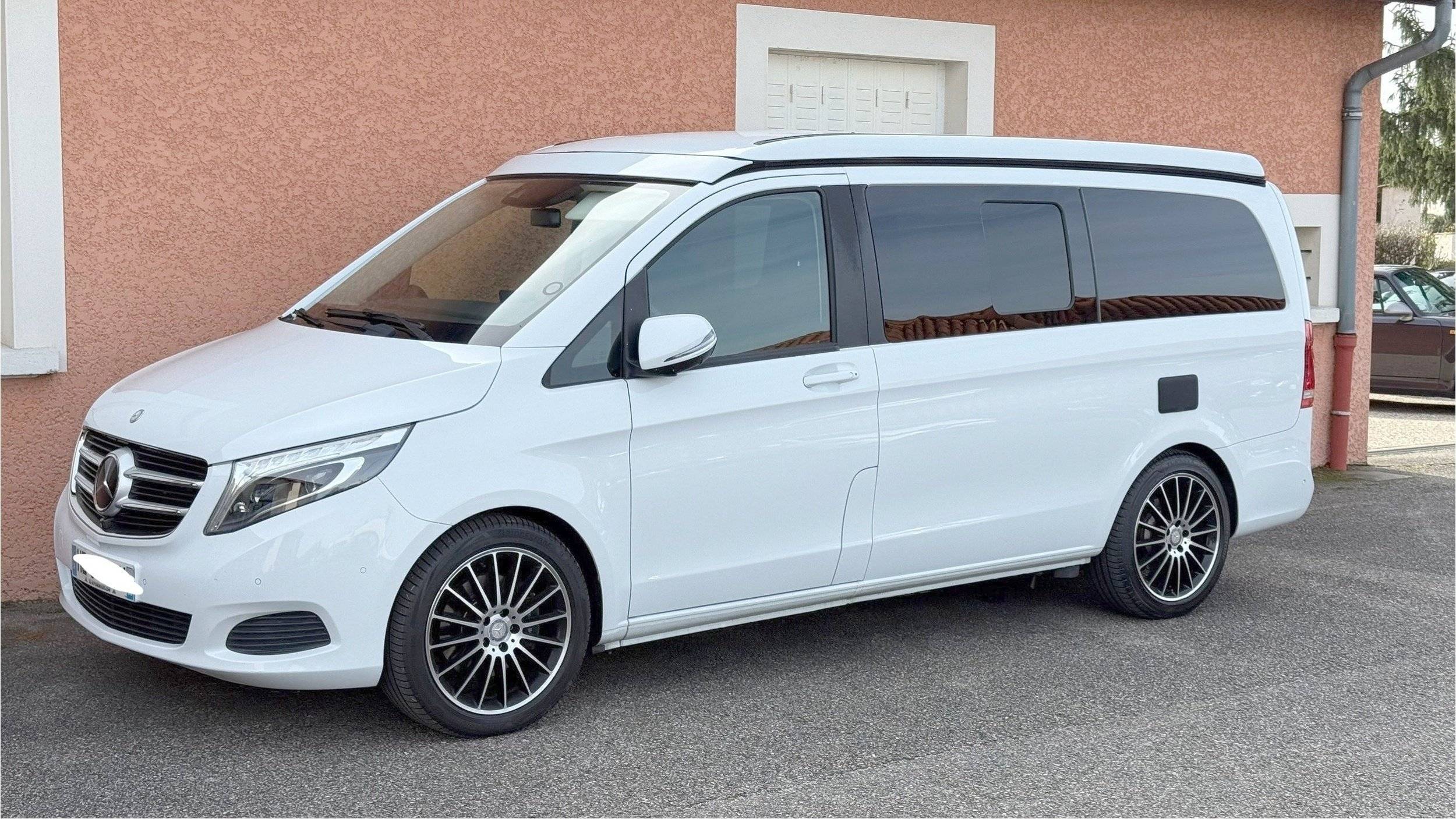 Voorkant 3/4 Mercedes Viano Marco Polo Westfalia - Yescapa