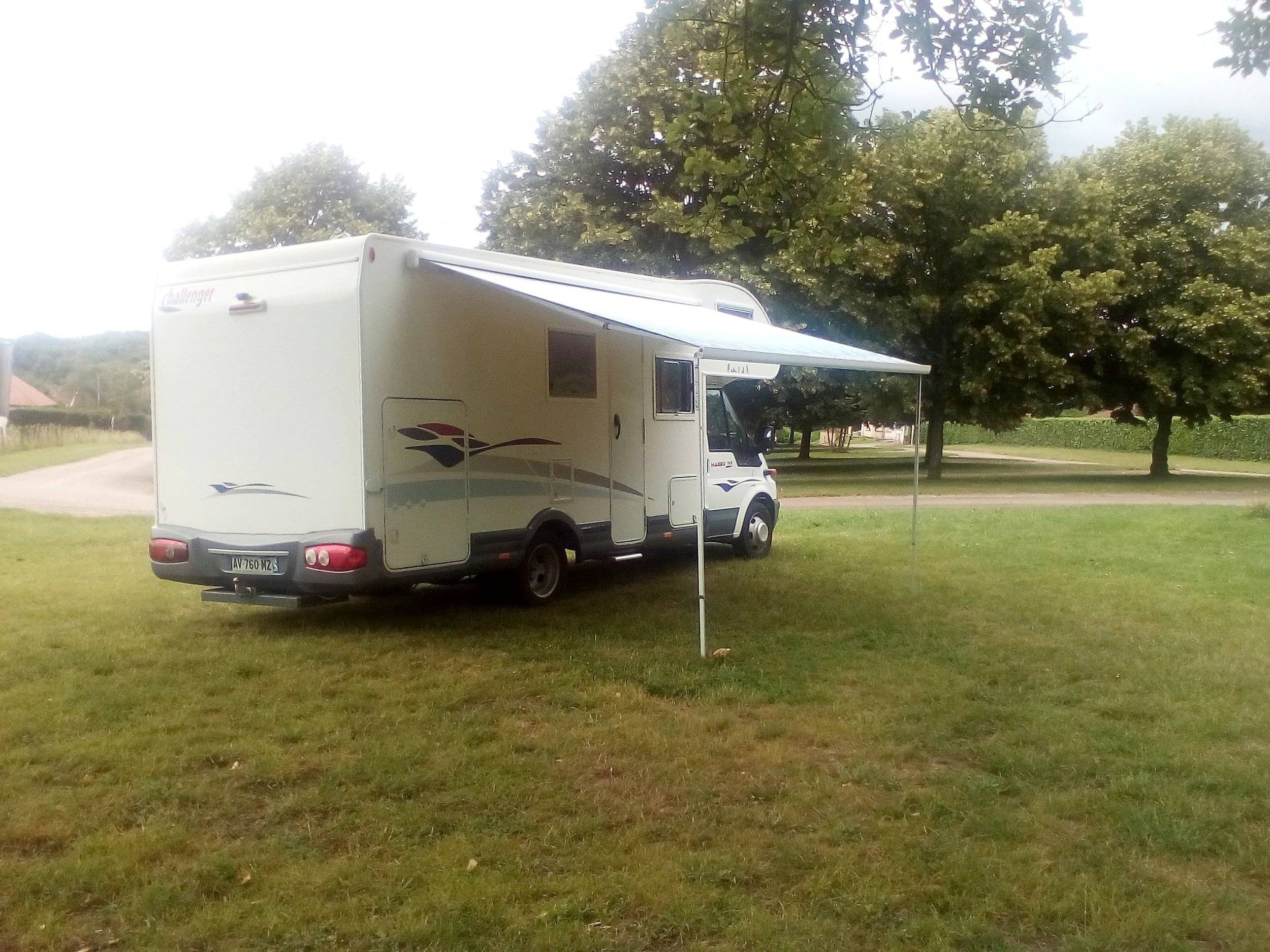 Challenger Transit 2,4 l 140 ch