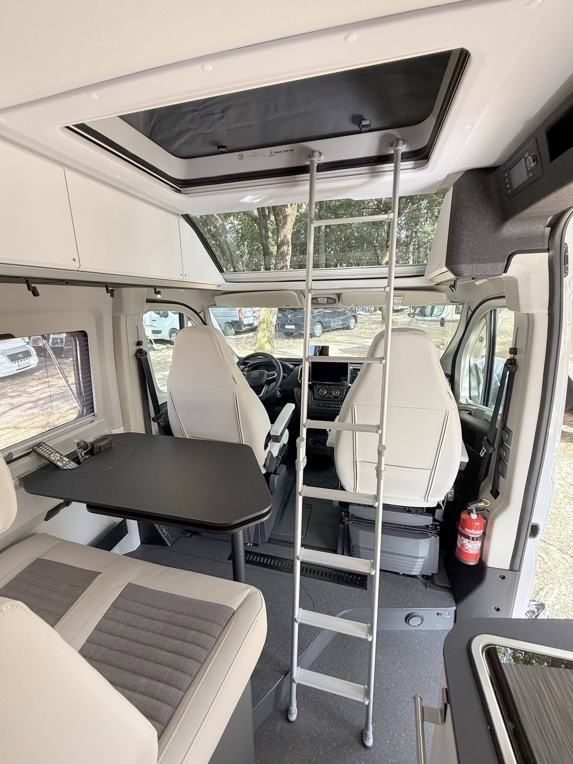 Adria Twin 640 SGX Plus