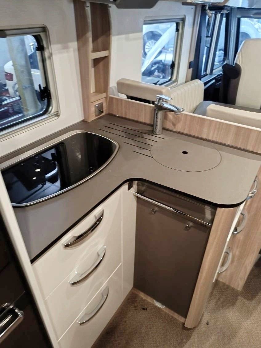 Kitchen Fiat Ducato 2,3 l 180 ch - Yescapa