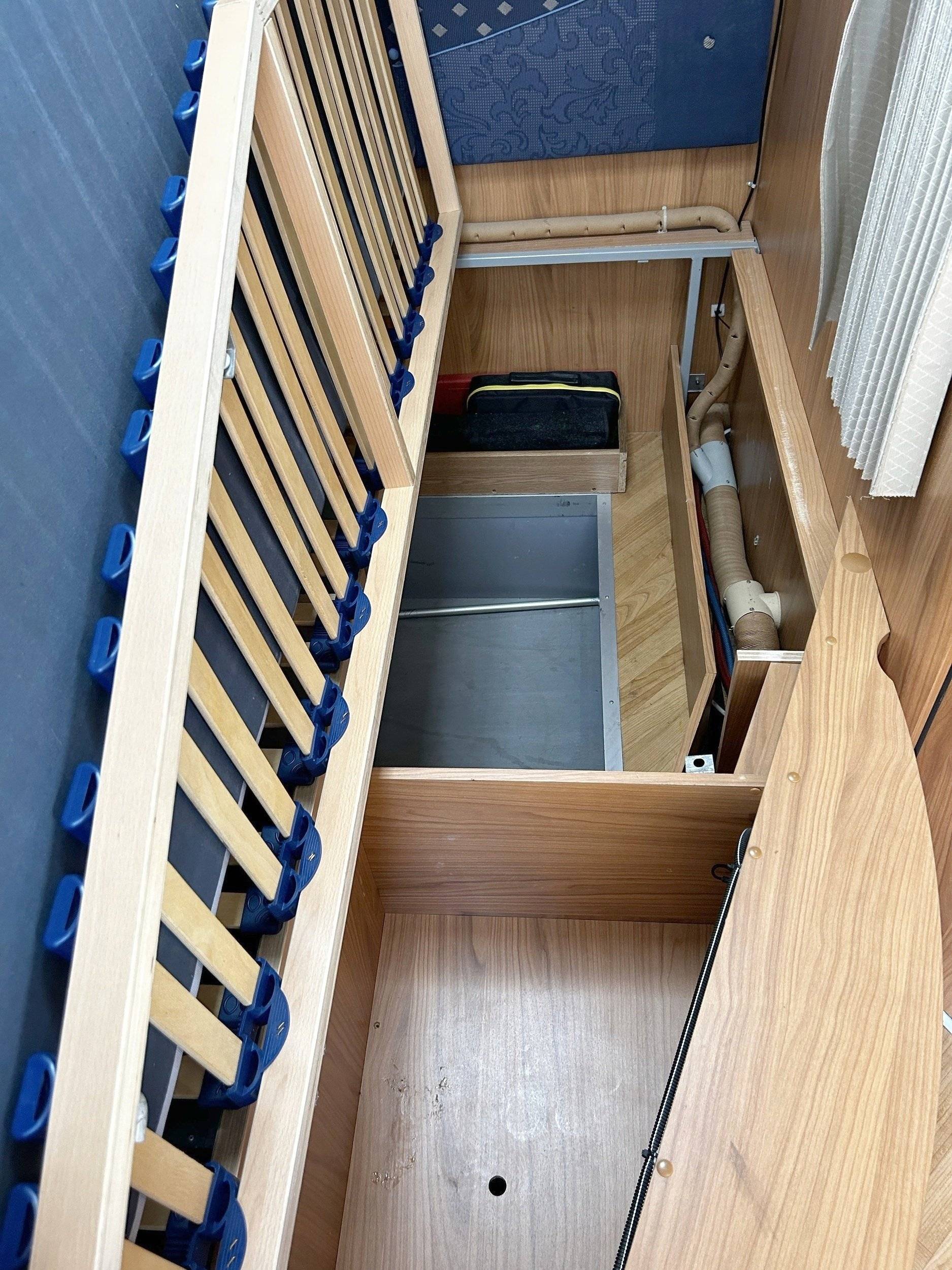 3 C Cartier/Brisebras Atalante