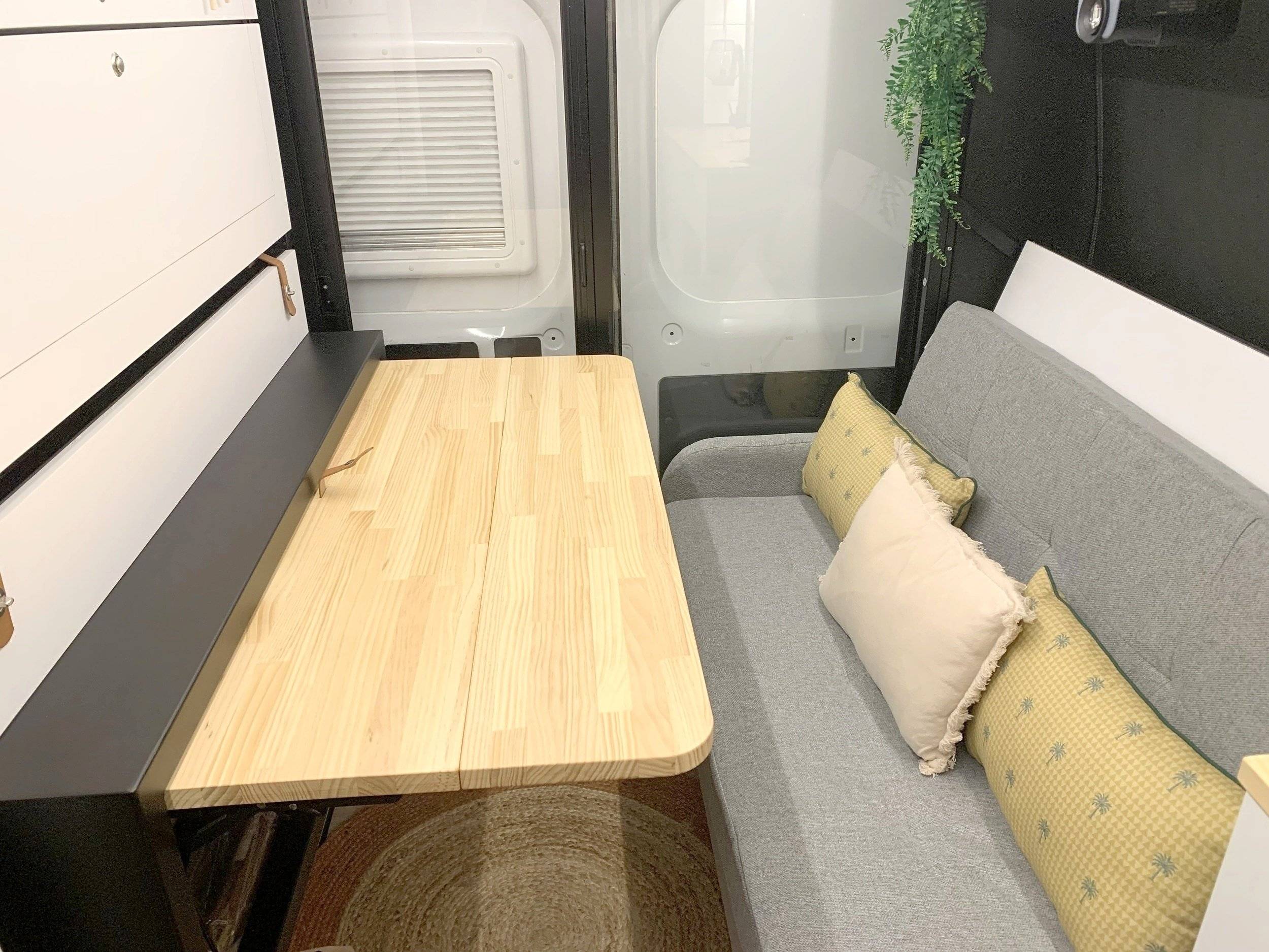 Comedor Peugeot - Yescapa