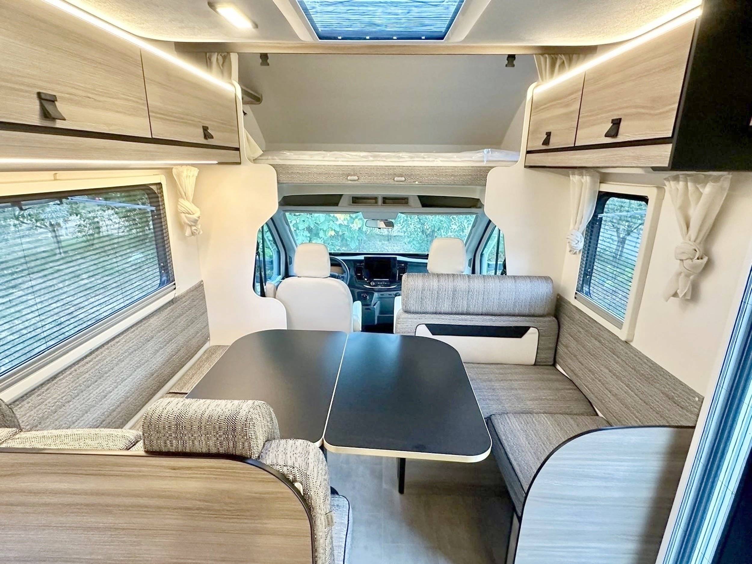 Comedor Ford Transit 2,0 l 130 ch - Yescapa