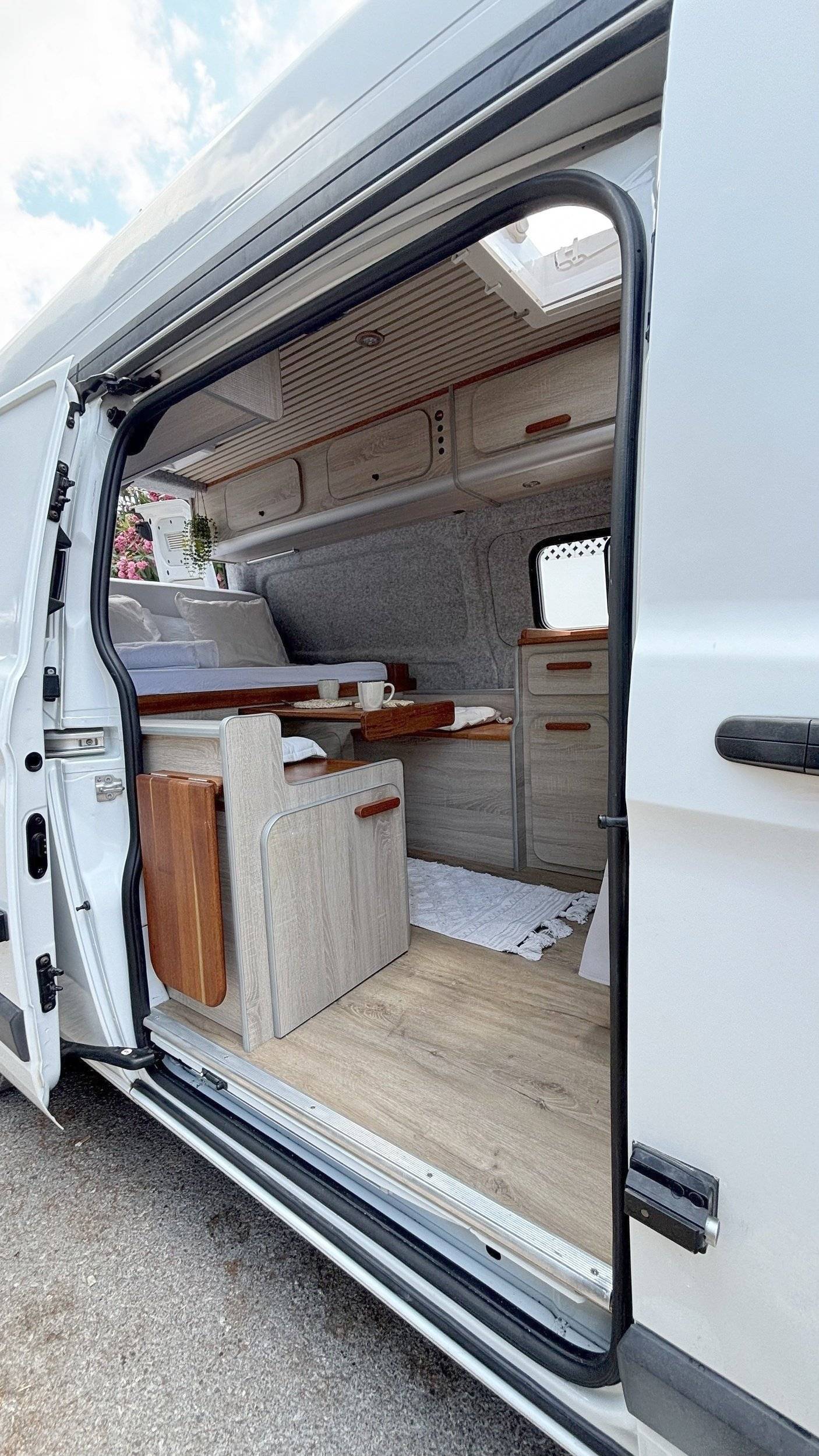 Custo Van Ford Transit