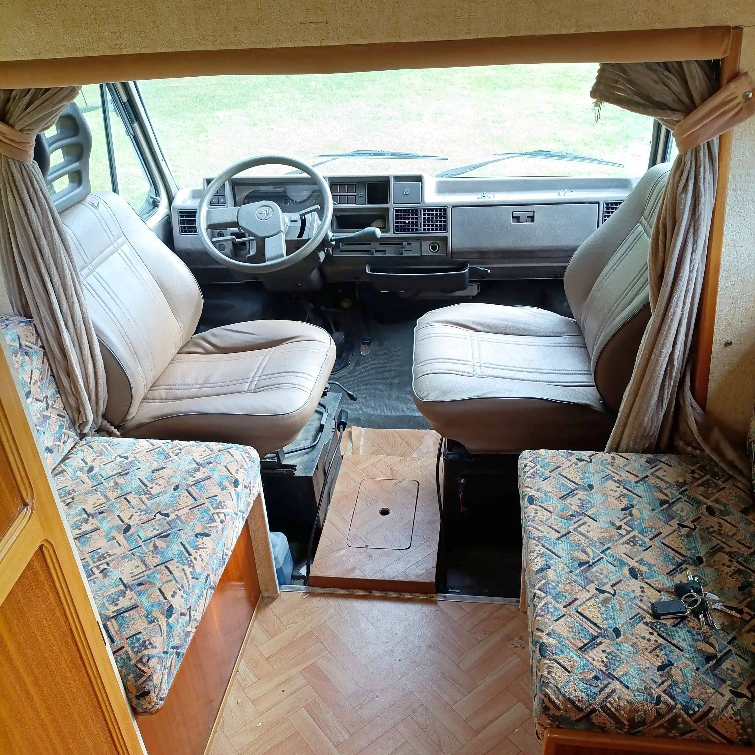 Dormidas Citroën C25 - Yescapa
