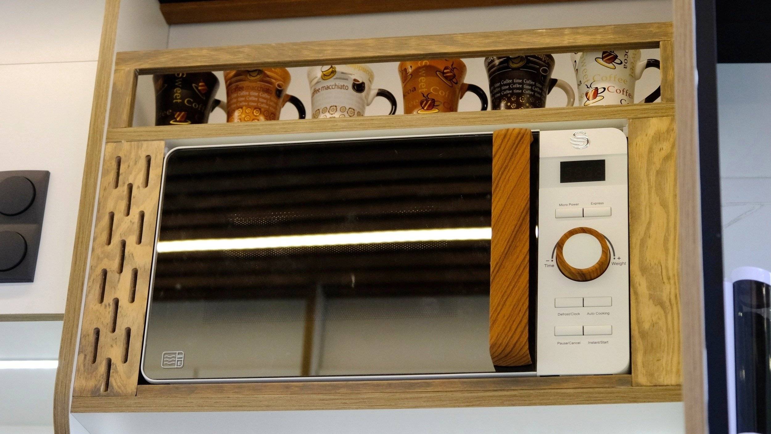 TGE3 180CV L4H4 4X4 MAN