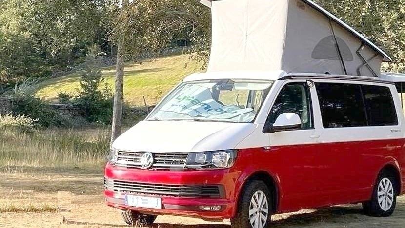 Vista del vehículo ángulo delantero Volkswagen 2,0 l 140 ch - Yescapa