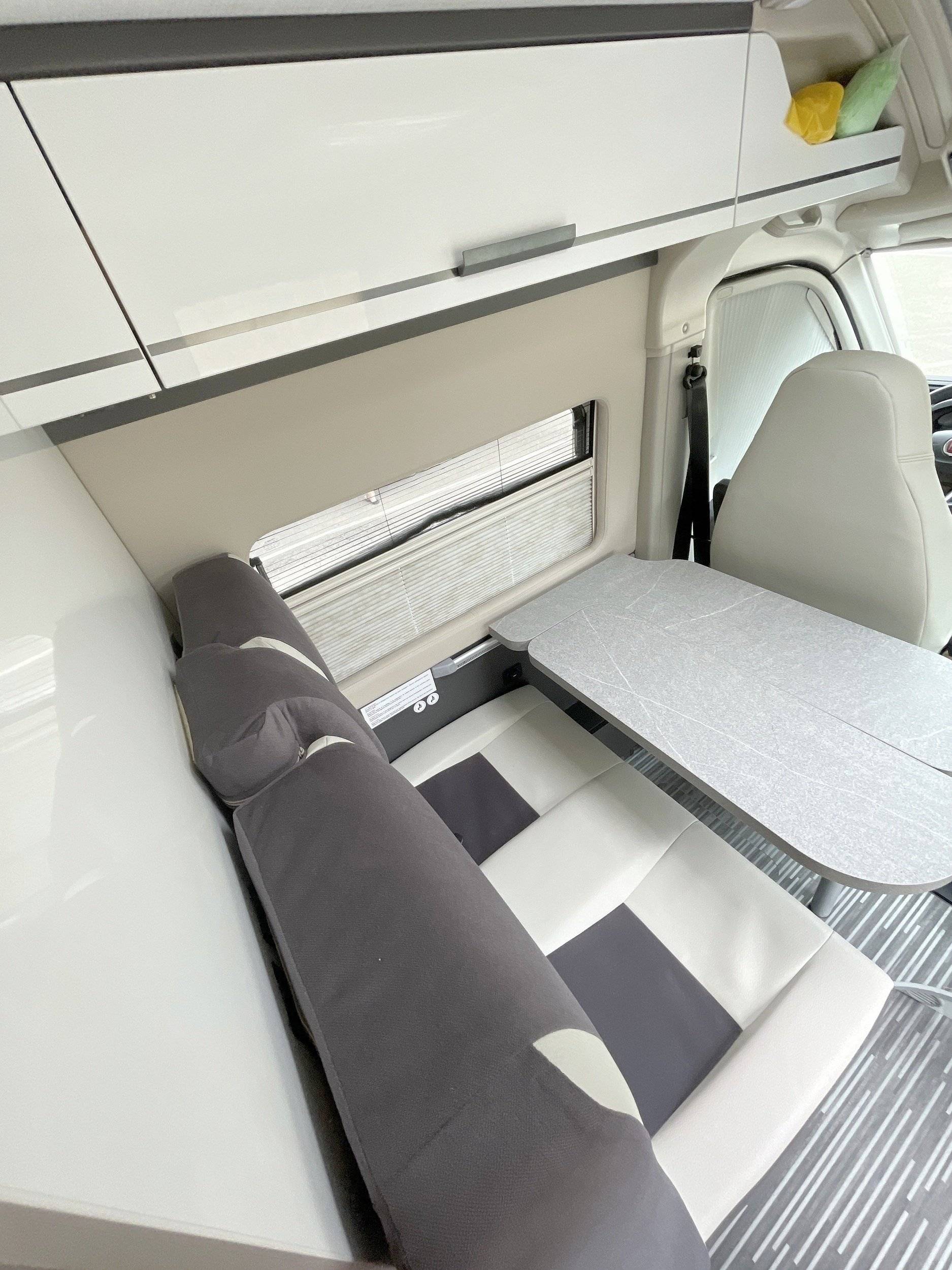 Mclouis Van 3 Maxi Prestige