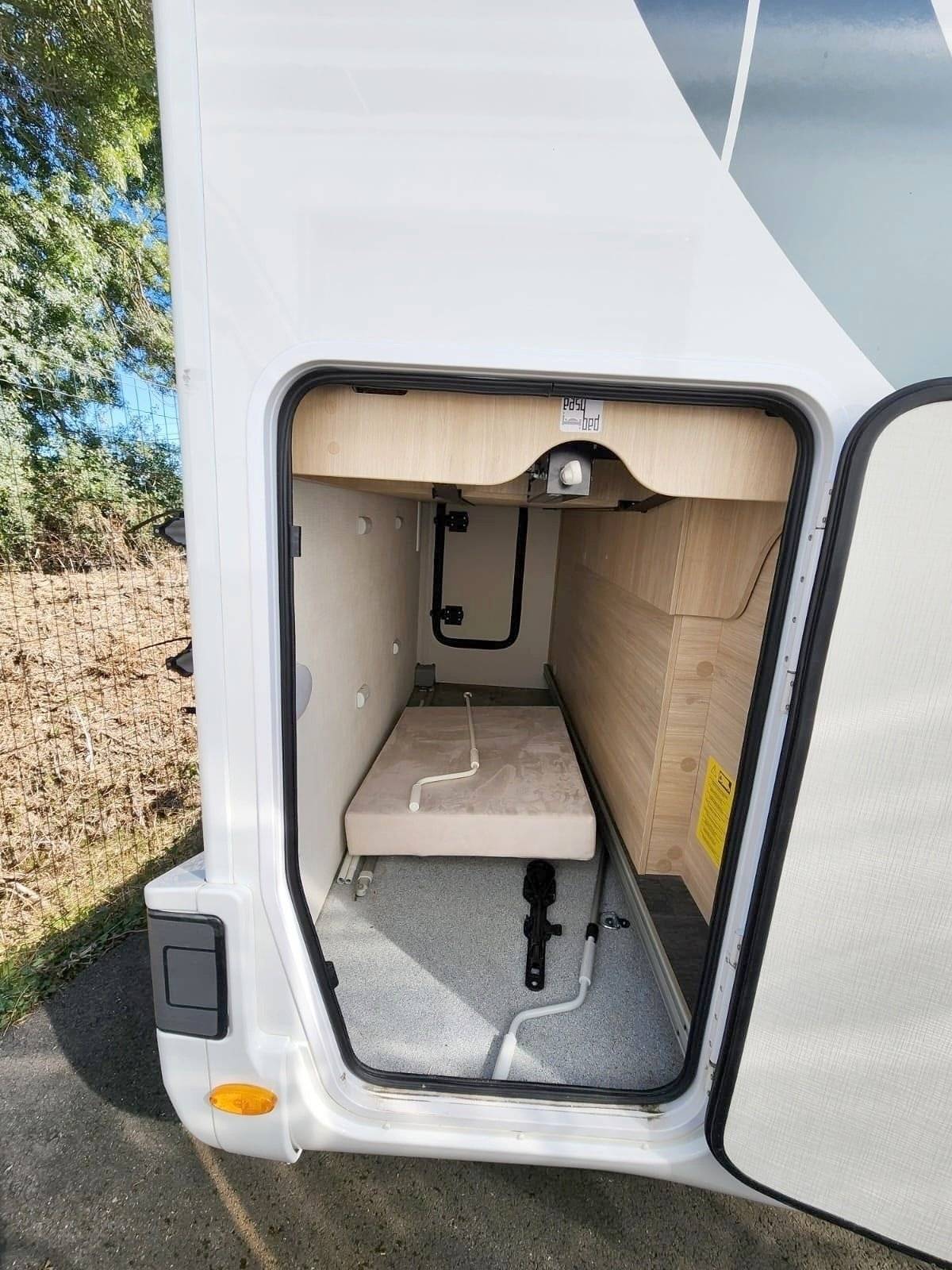 Chausson 720 First Line