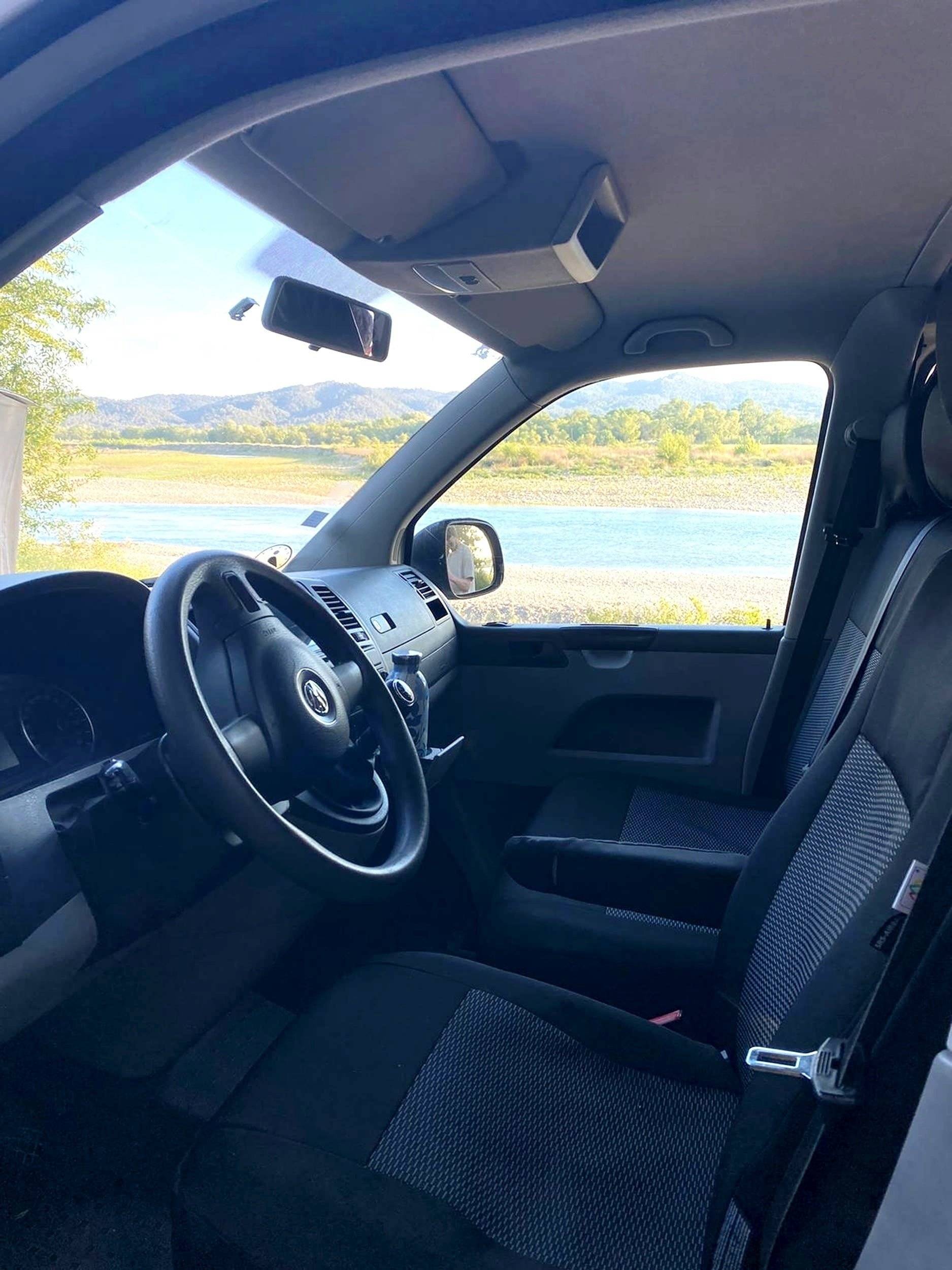 Volkswagen T5 2,0 l 114 ch