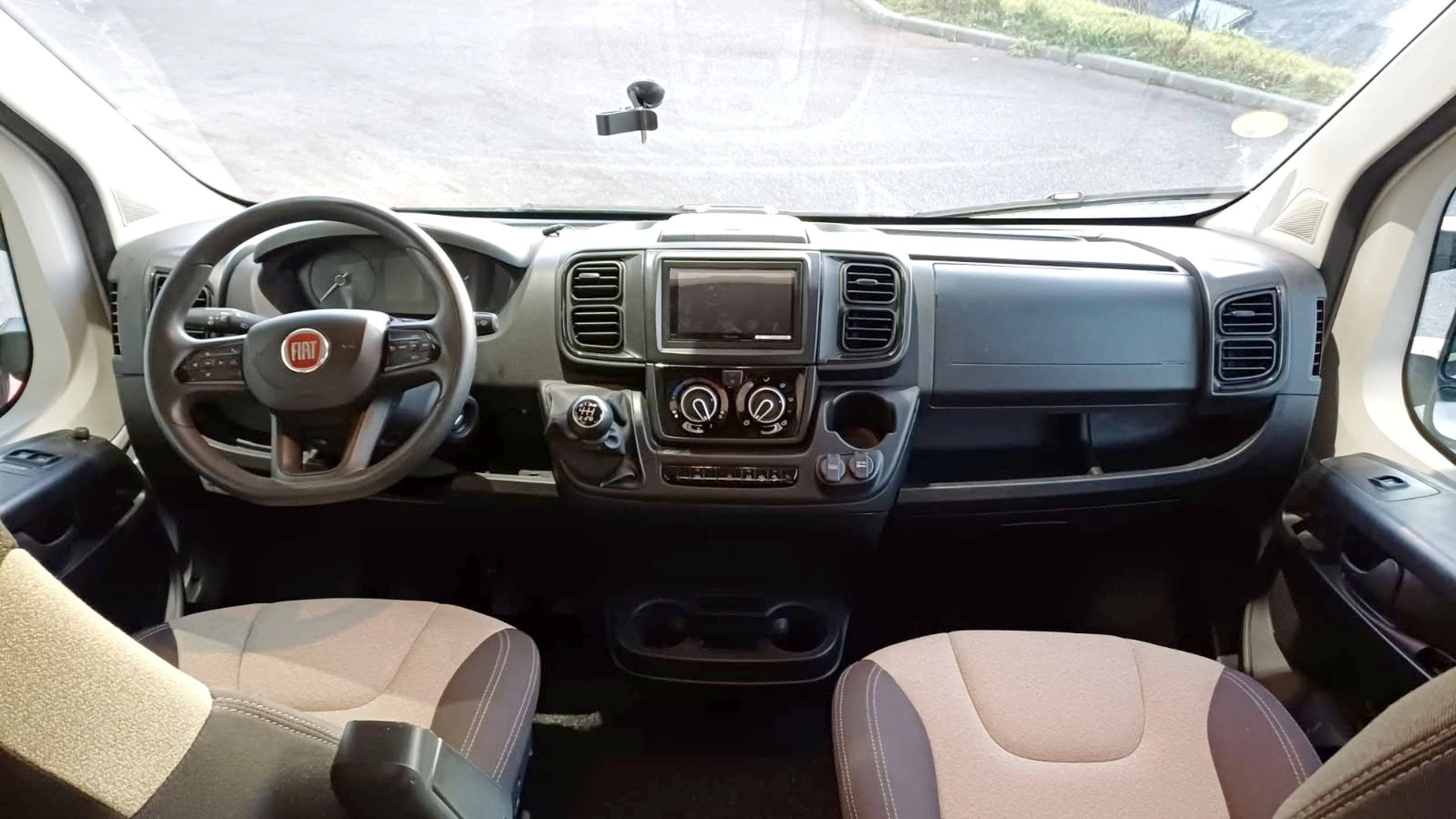 Fahrerbereich Fiat Fiat Multijet 3  2,2 L   140 CV - Yescapa