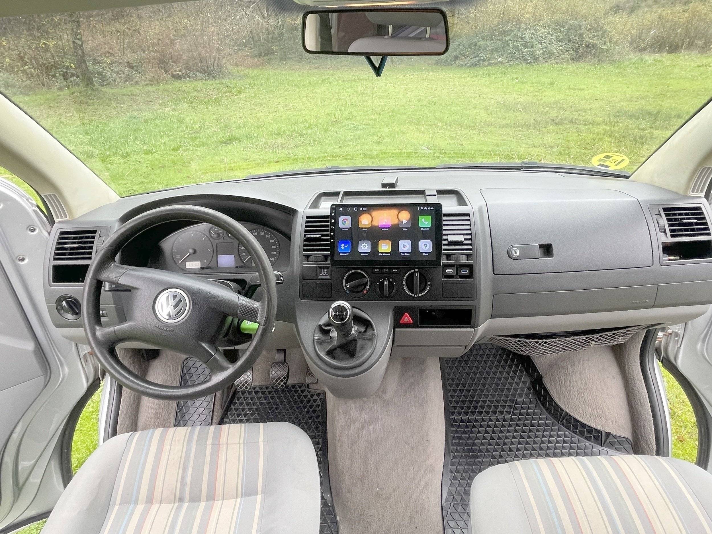 Poste de conduite Volkswagen Volkswagen T5 California 130ch - Yescapa