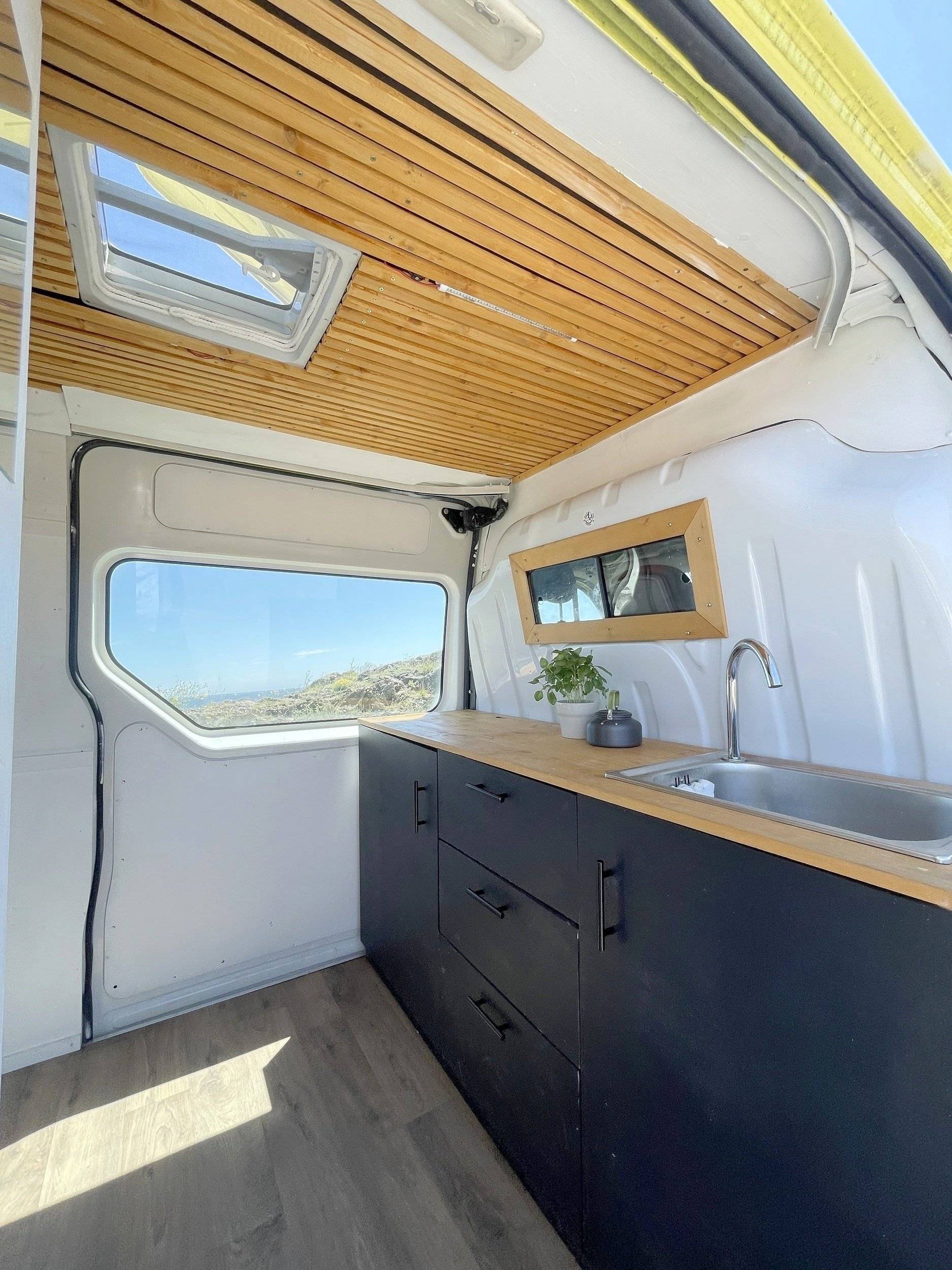 Giallo Renault Master III