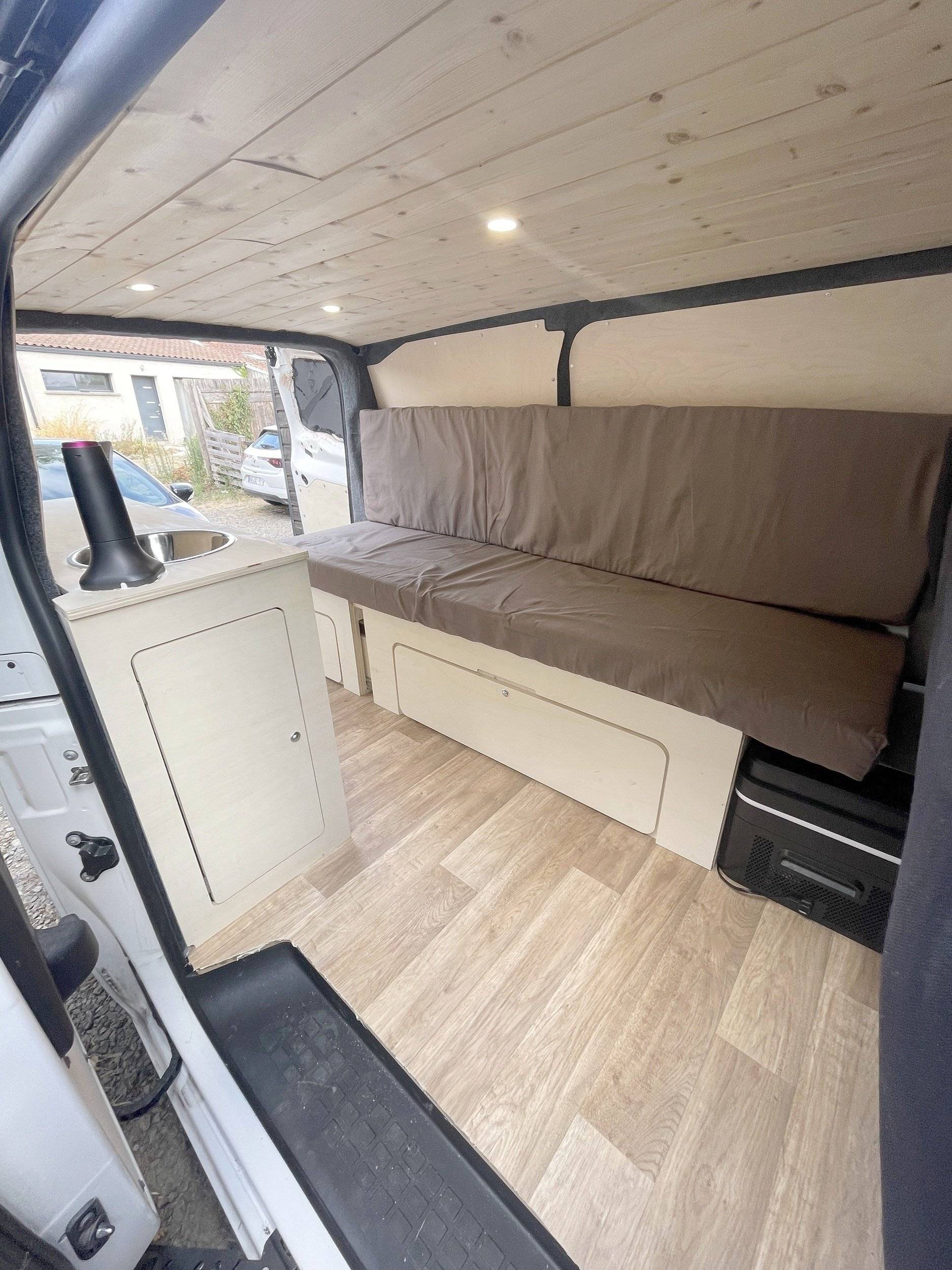 Berth Citroën Jumpy 2.0L 150cv - Yescapa