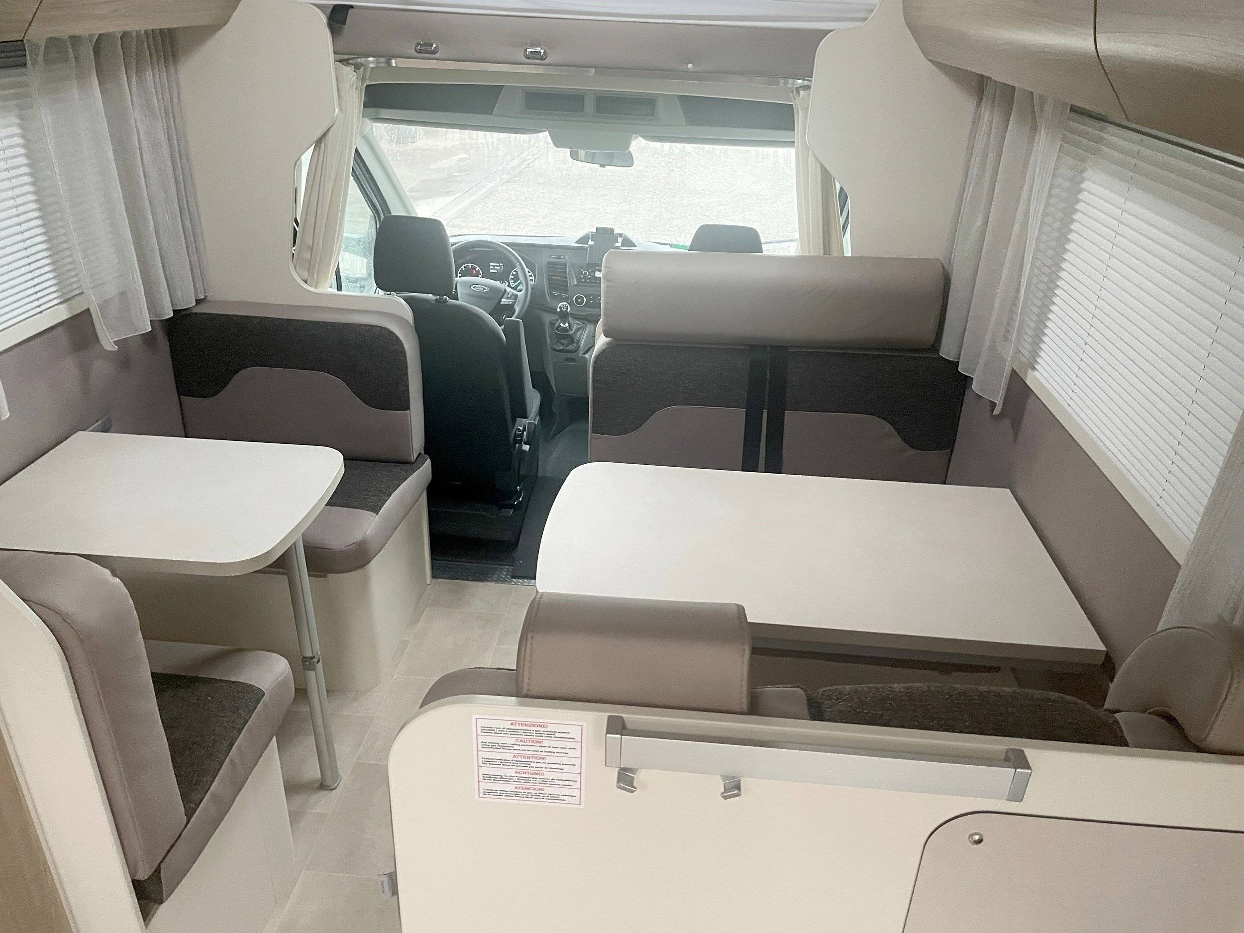 Eethoek Ford Transit 155 ch - Yescapa