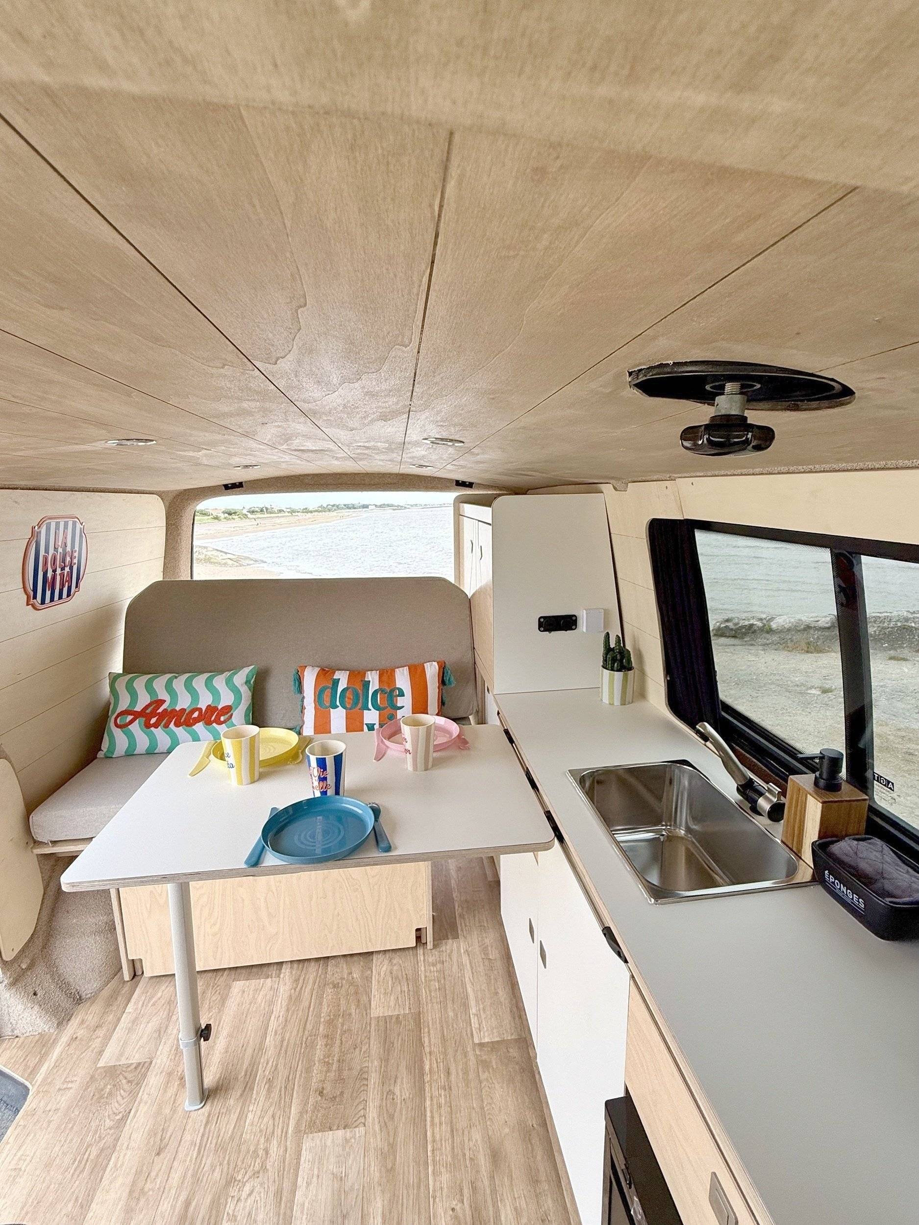 Volkswagen T5 2,0 l 102 ch