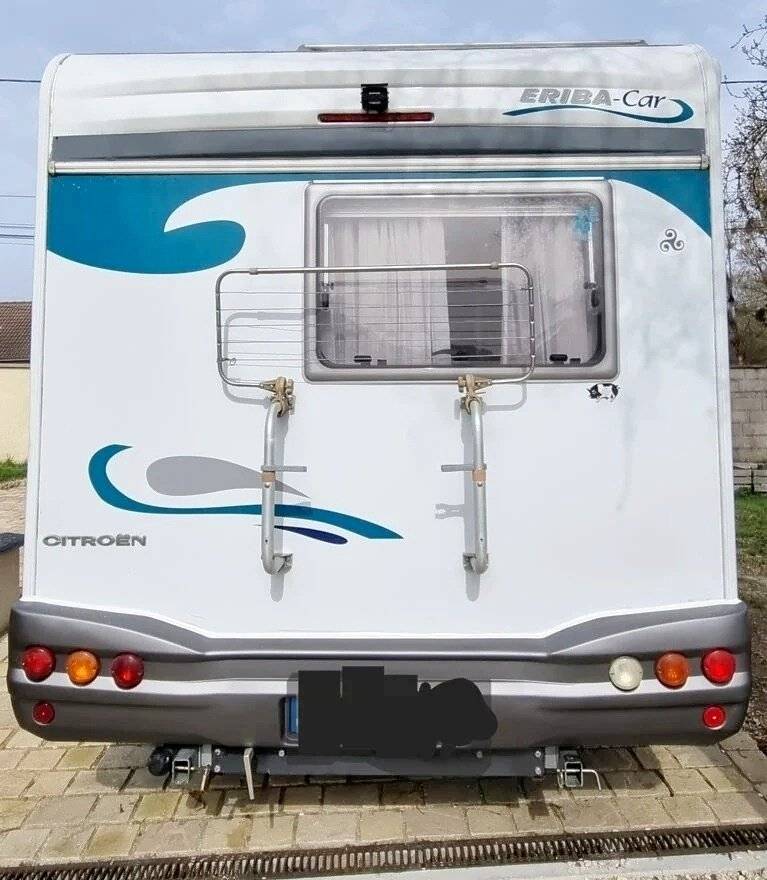 Ansicht von hinten Citroën Jumper 2,8 HDI 127 cv - Yescapa