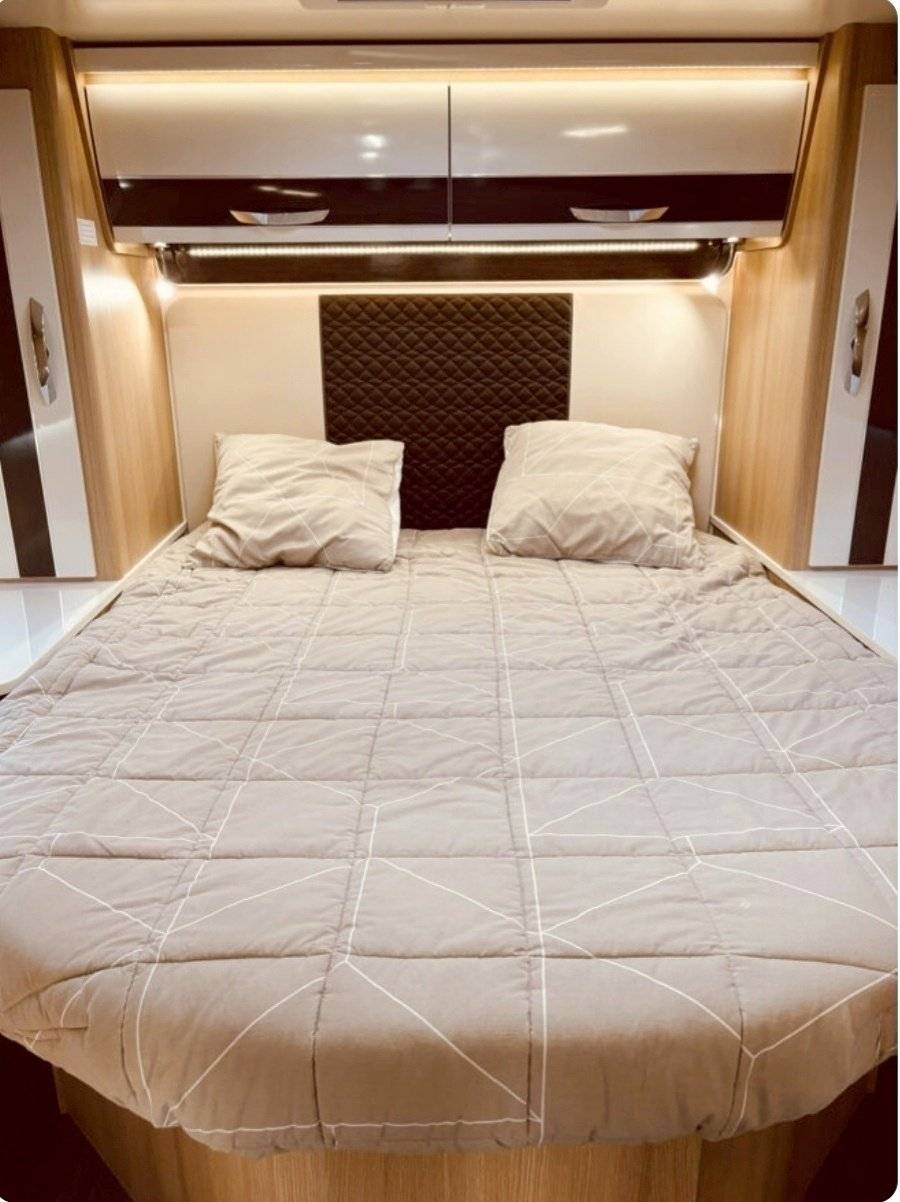 Plazas en cama Fiat 140 cv - Yescapa