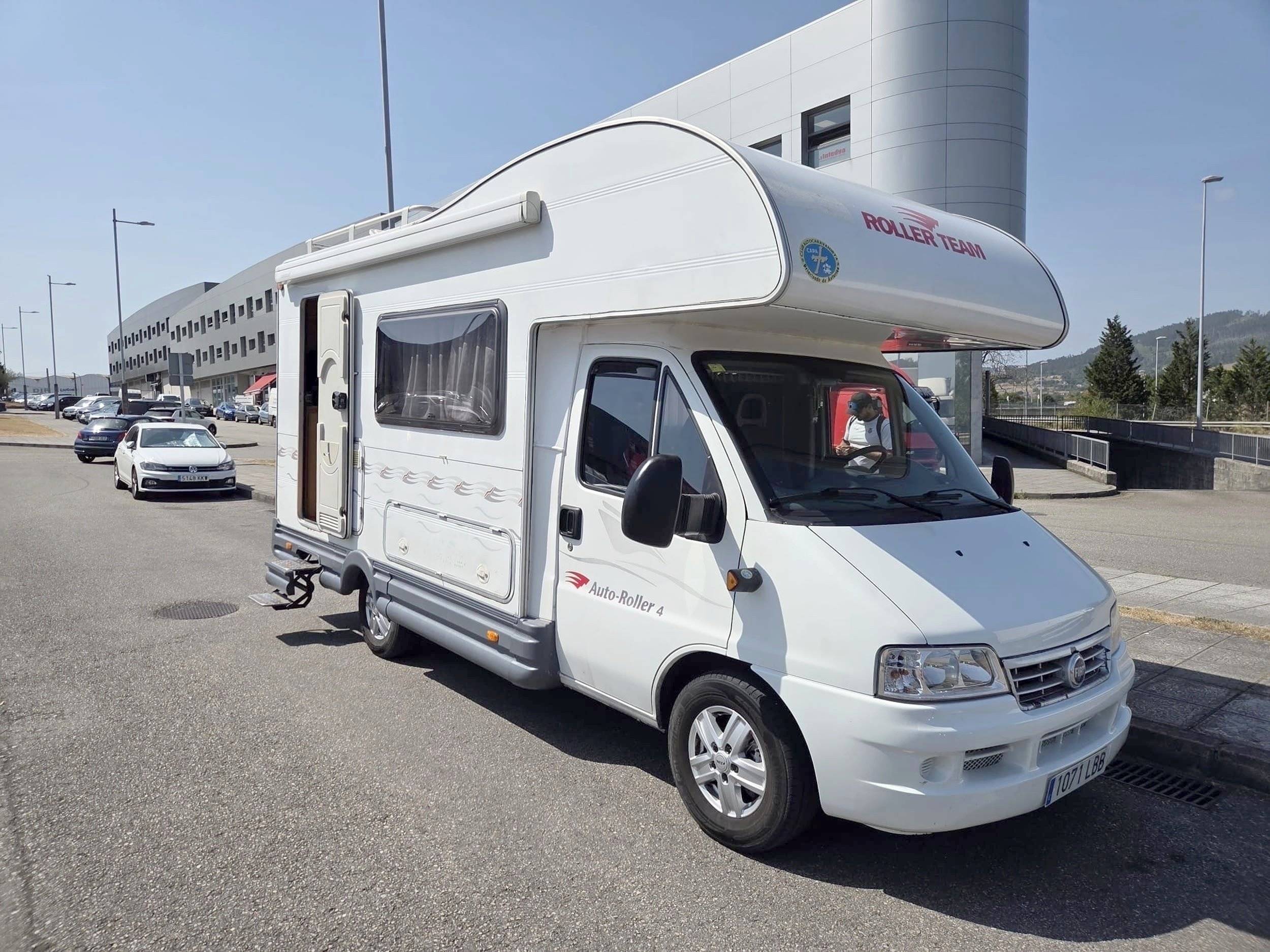 Vue avant de 3/4 Fiat Fiat trigano - Yescapa