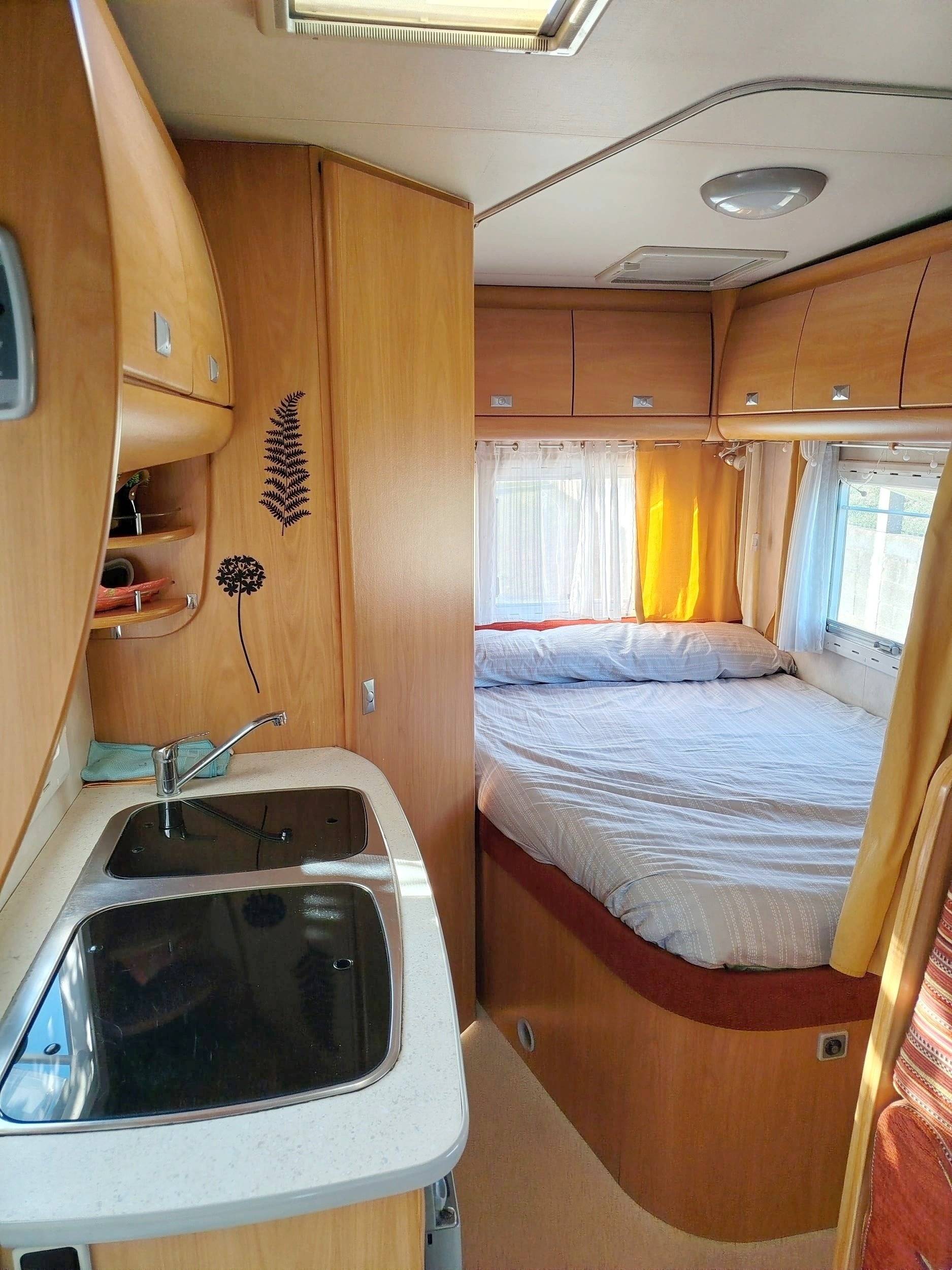 Dormidas Iveco Ducato 2,3 l 115 ch - Yescapa