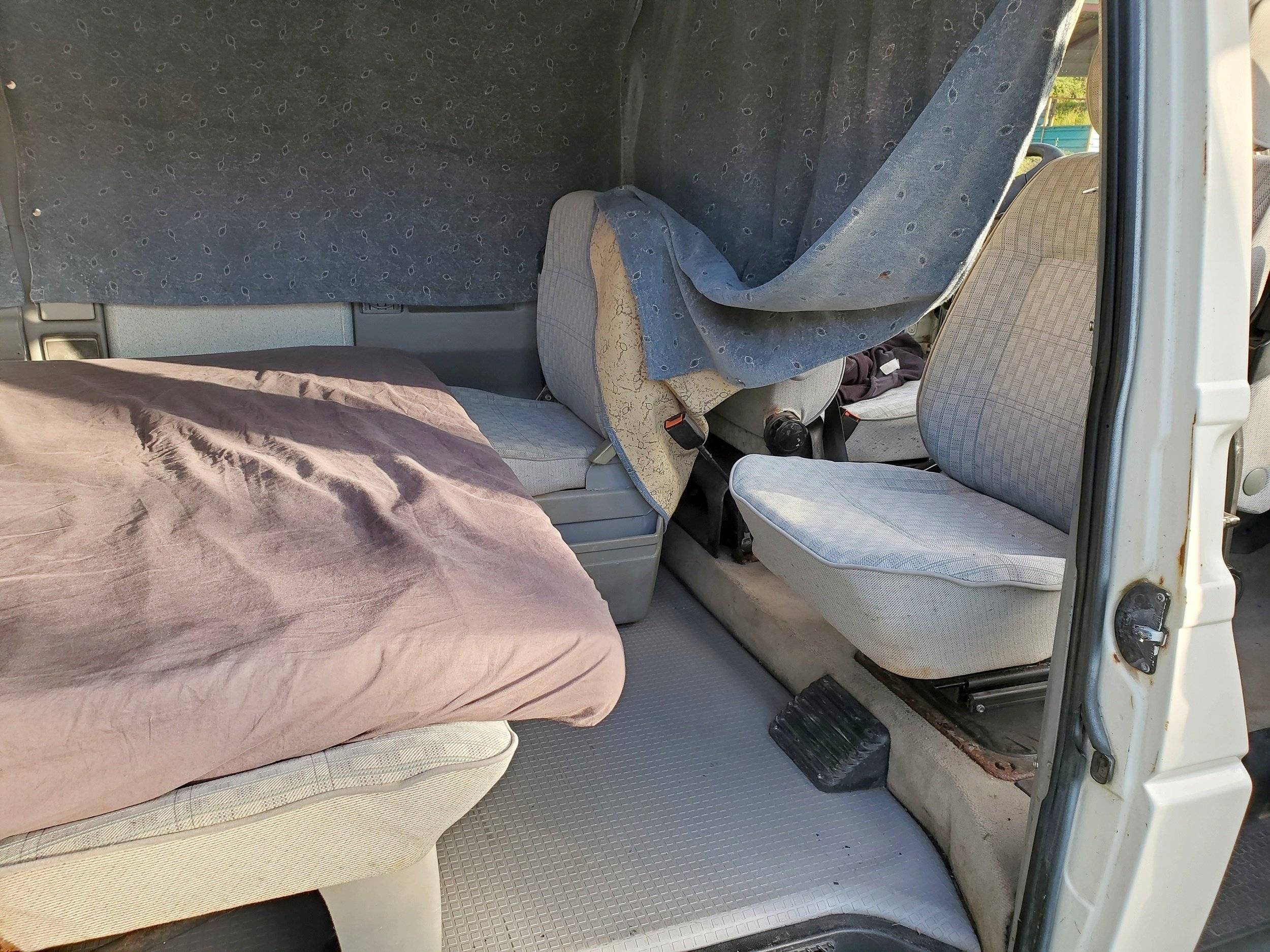 Schlafplätze Volkswagen Volkswagen Transporter - Yescapa