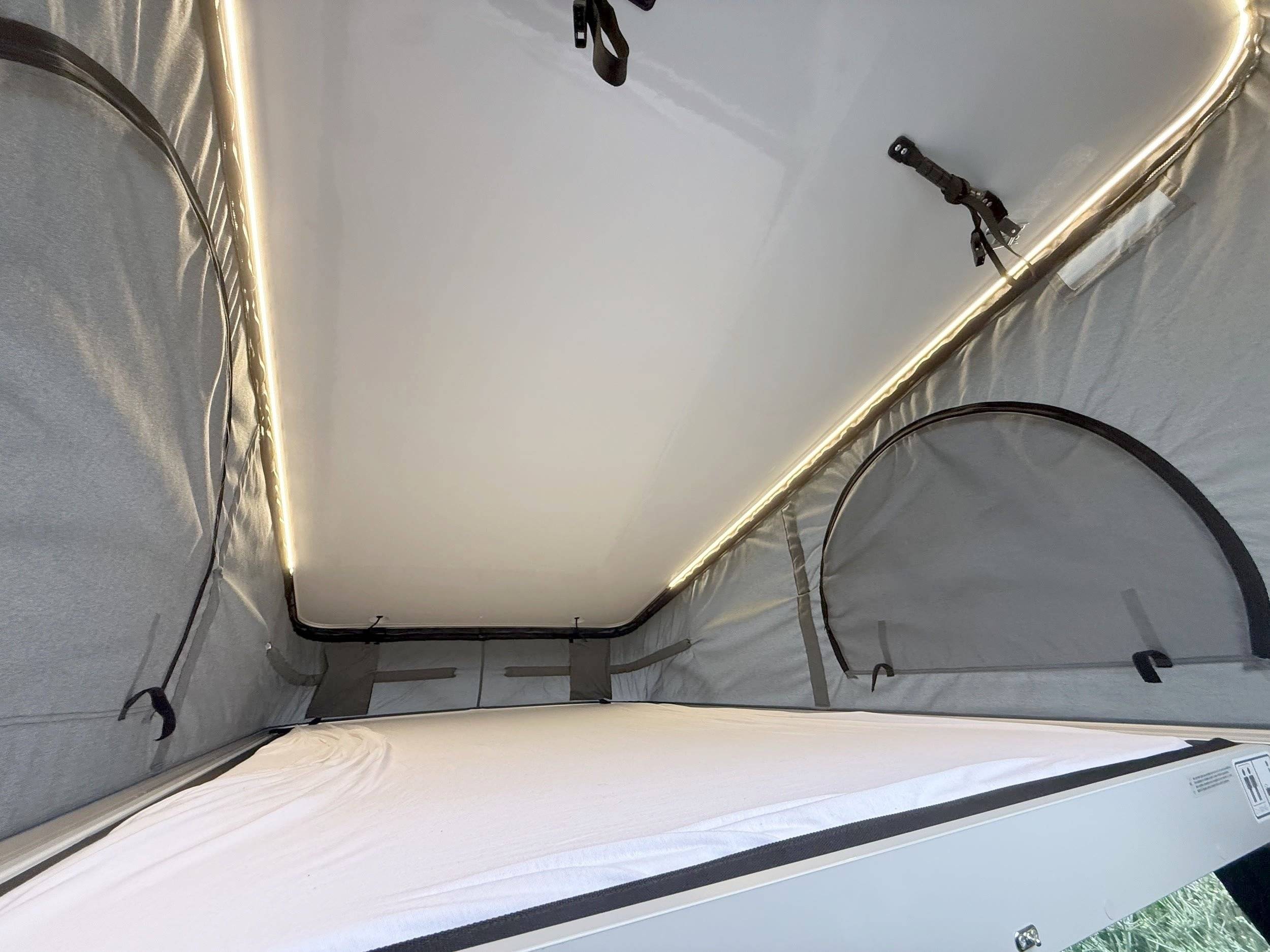 Berth Renault Trafic 2,5 l 150 ch - Yescapa