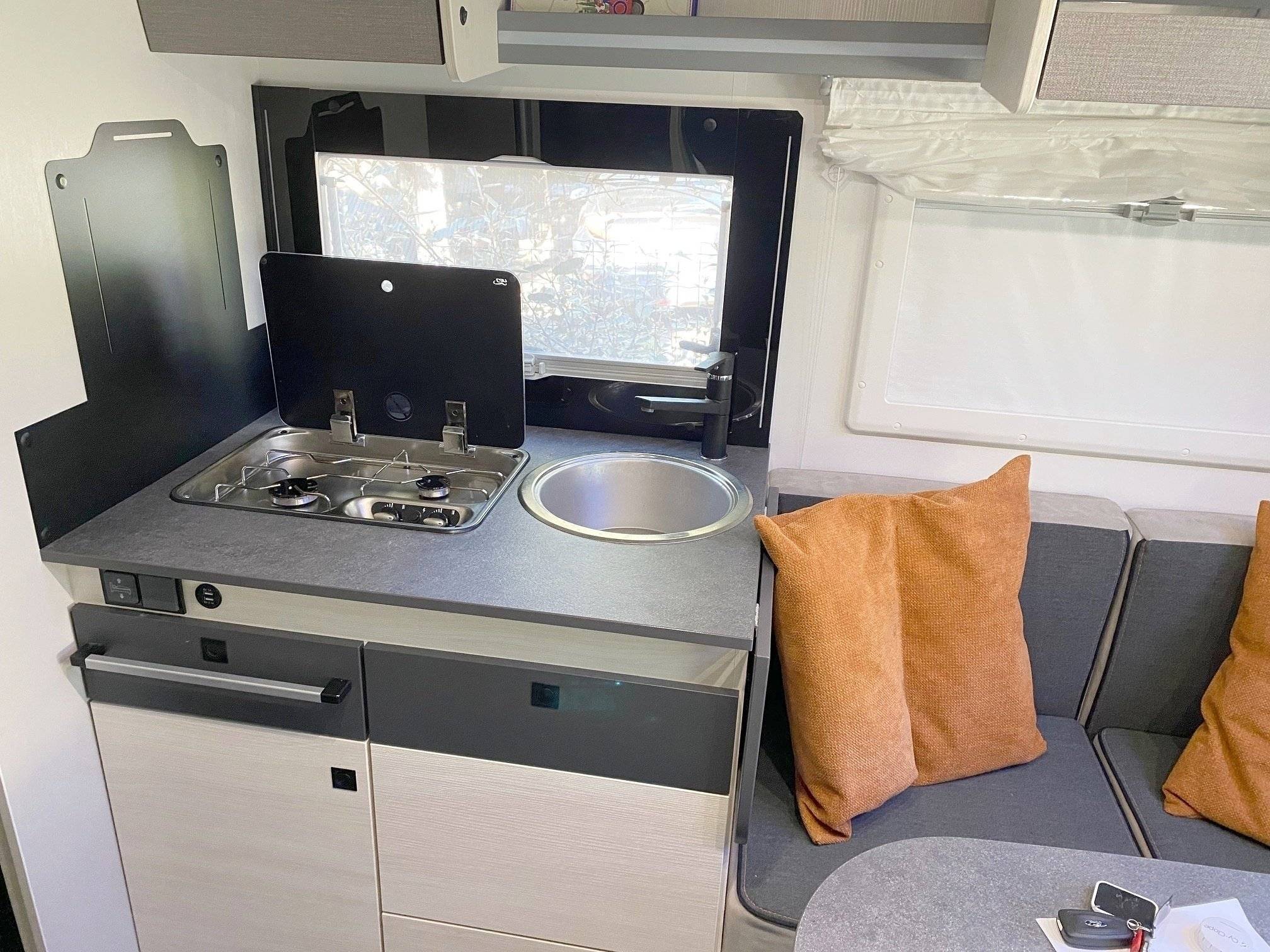 Kitchen Ford Titanium 788 - Yescapa