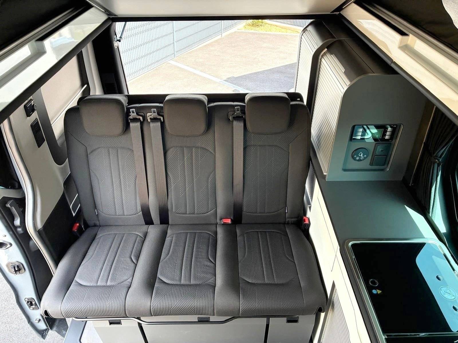 Coin repas Renault Renault Trafic 150cv Boite auto - Yescapa