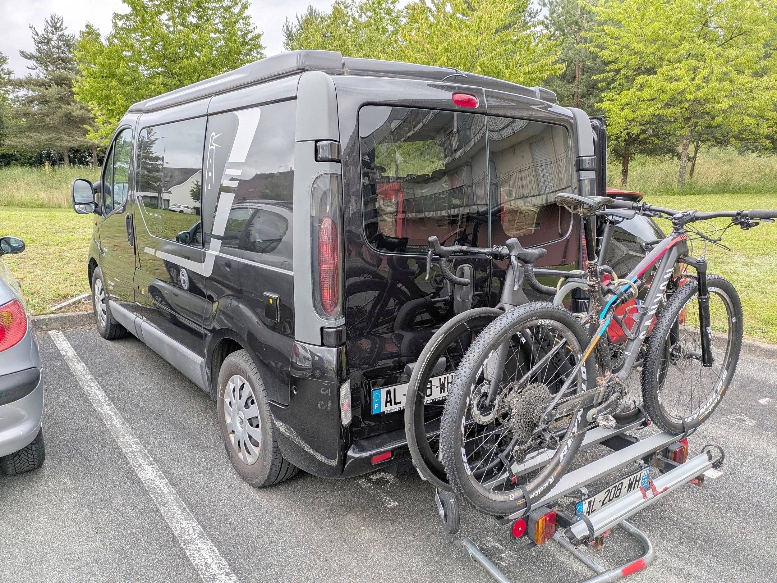 Flada6 Renault Trafic
