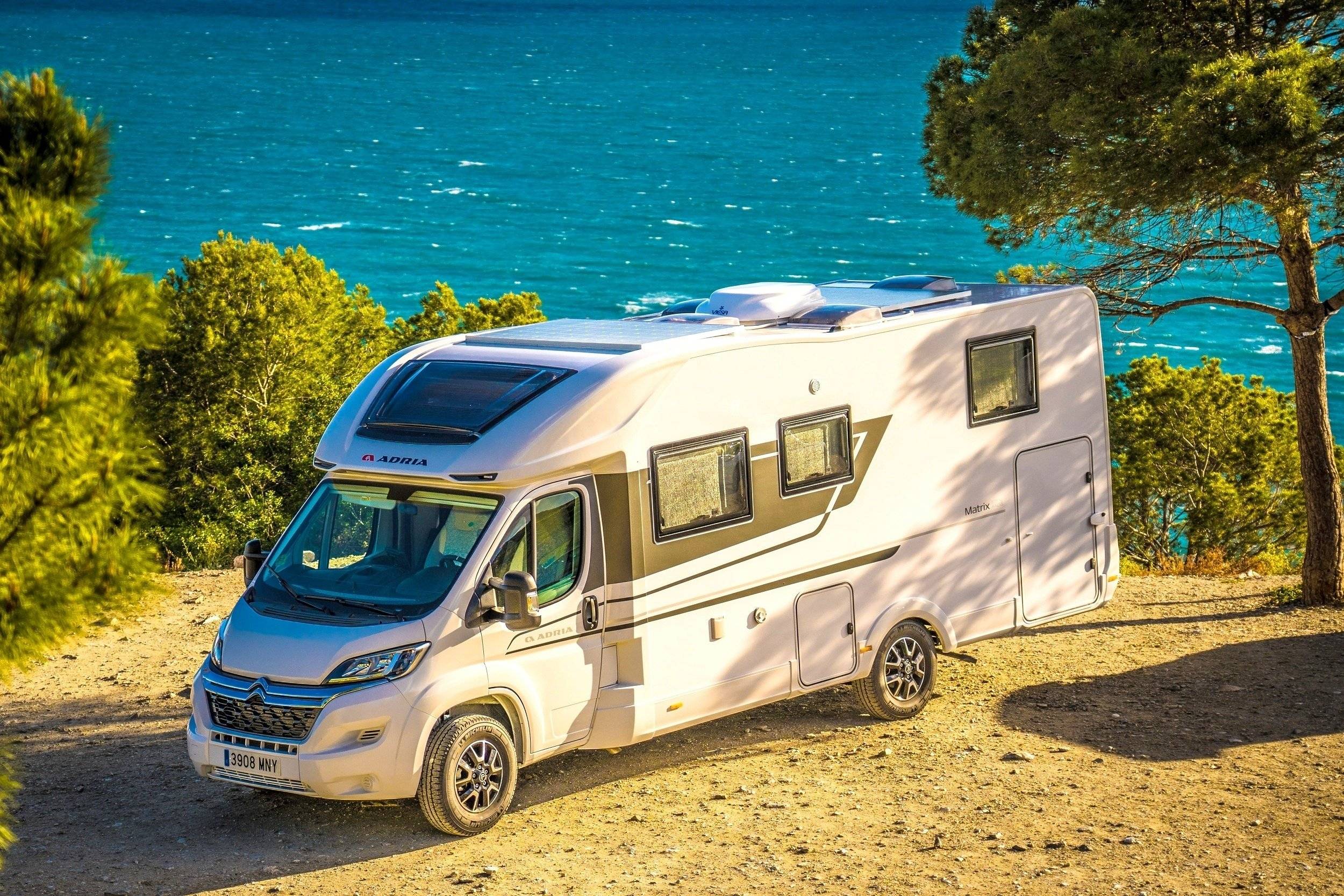 Adria Adria Matrix Axess 670 SL