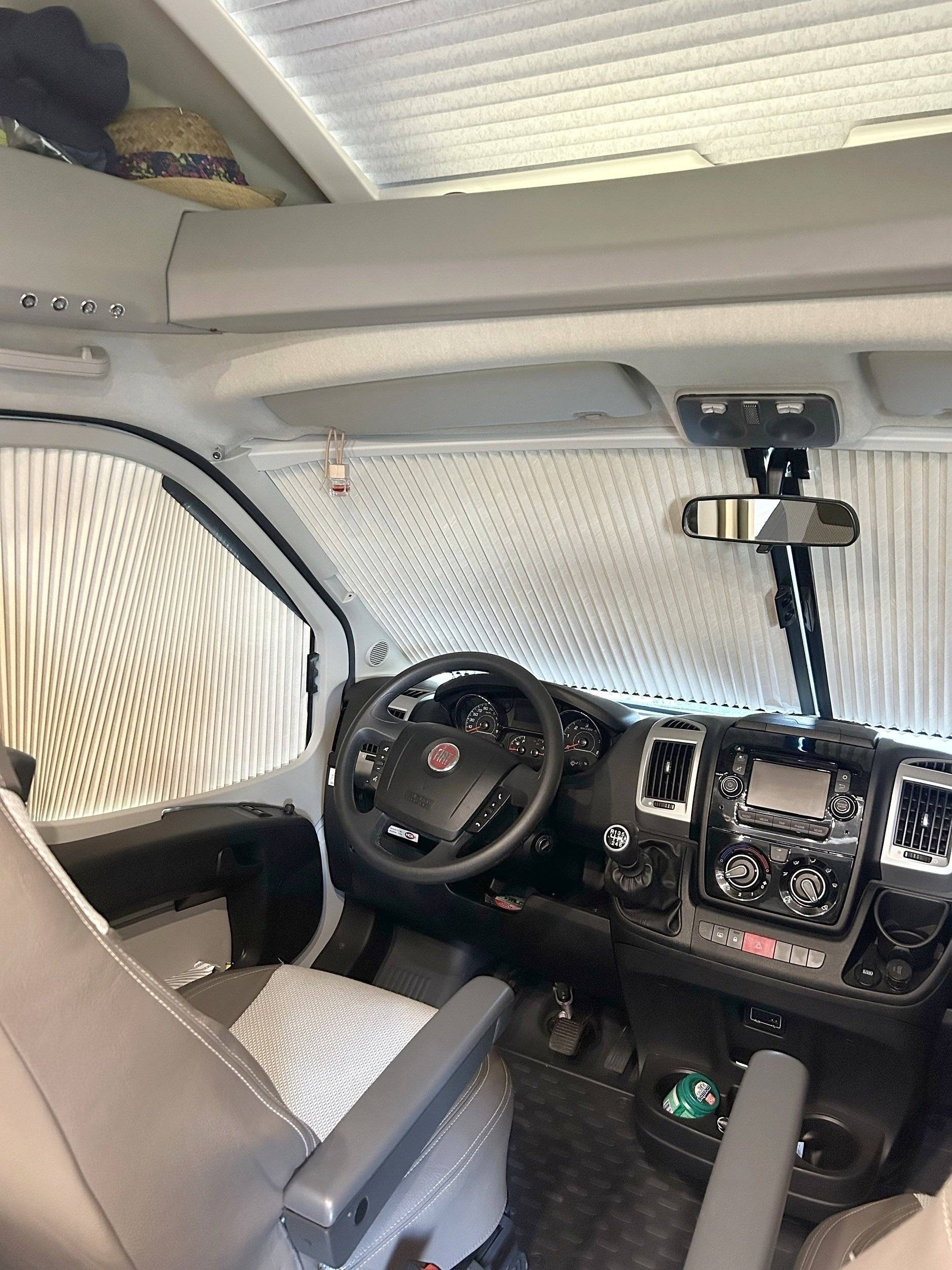 Challenger 03 Active