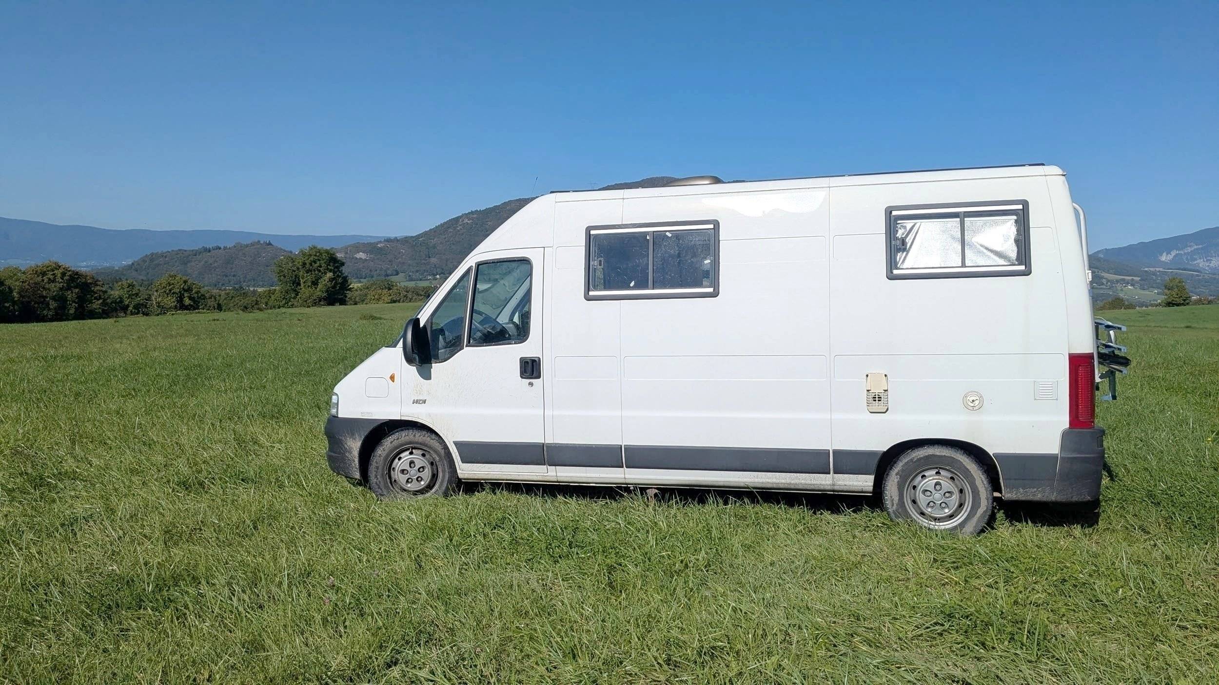 Vista frontale a ¾ Peugeot Peugeot Boxer - Yescapa