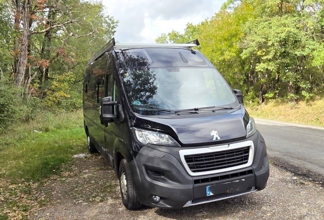 Voorkant 3/4 Peugeot Peugeot boxer - Yescapa