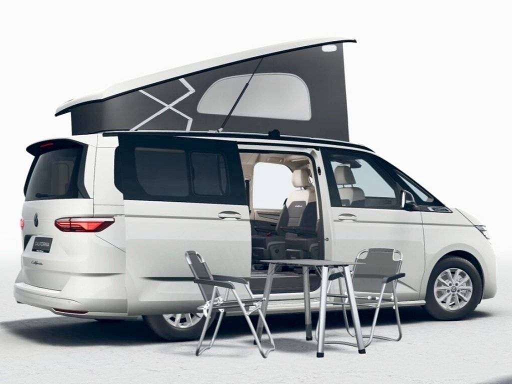 schräge Vorderansicht Volkswagen California T7 - Yescapa