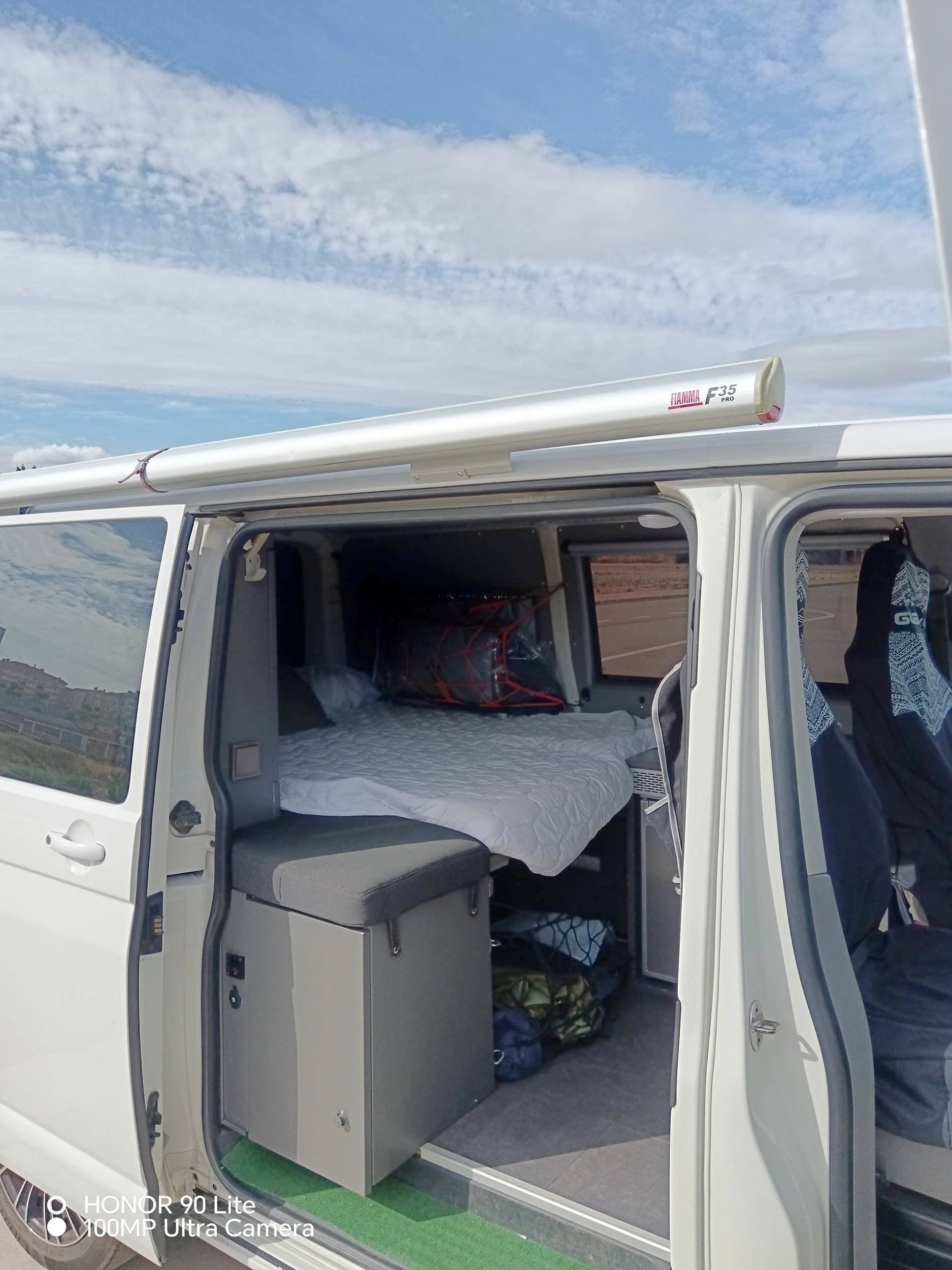 slaapplaatsen Volkswagen Volkswagen Transporter - Yescapa