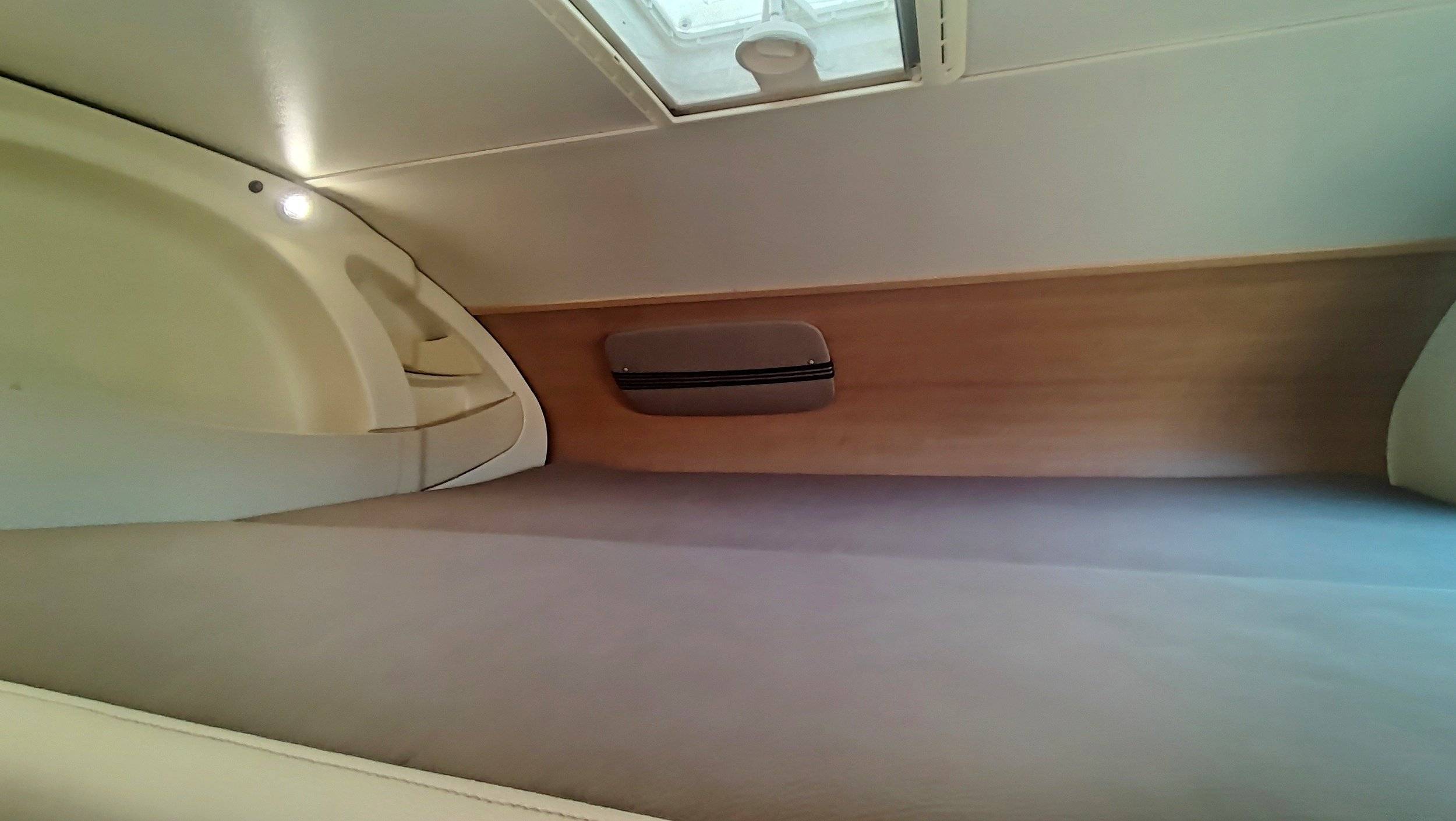 Challenger CHALLENGER GENESIS 33